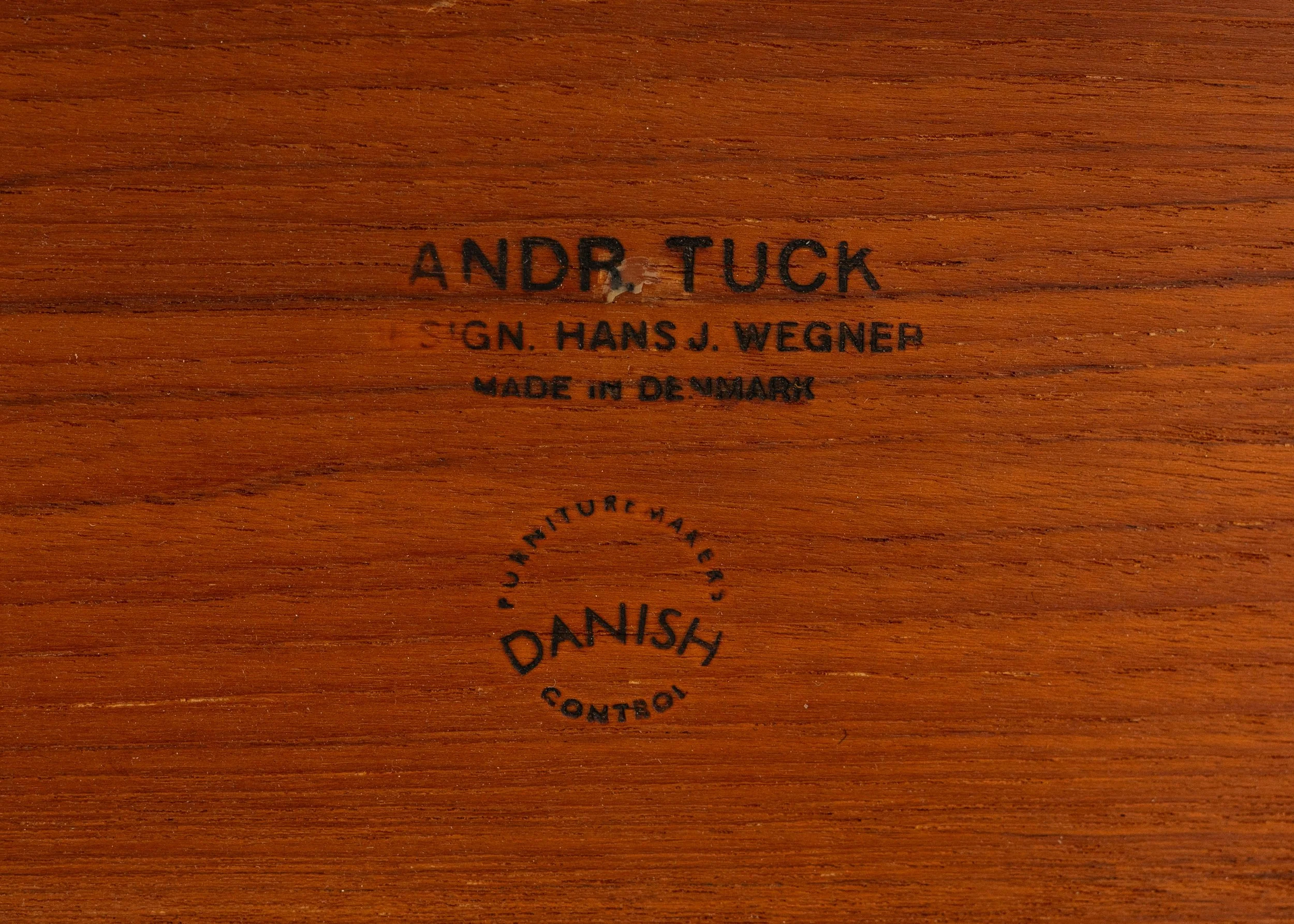 wegner-round-teak-dining-table-resideinc-10.jpg
