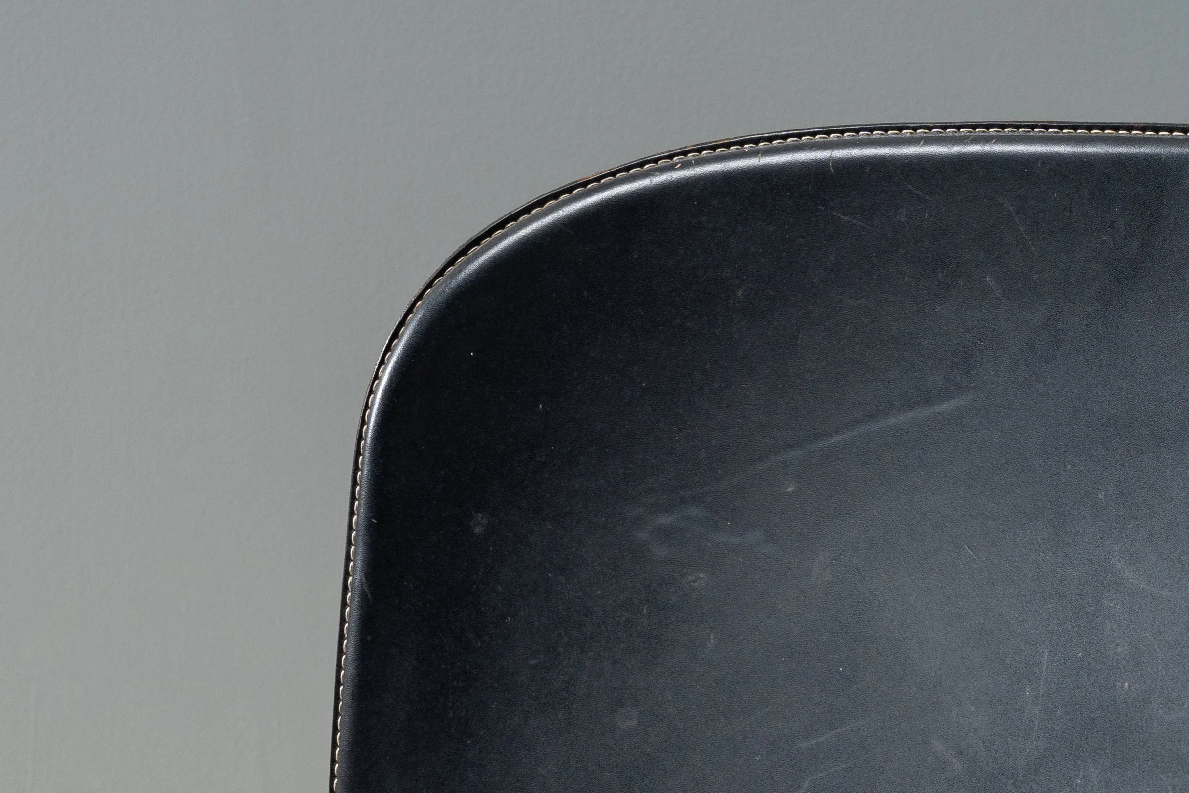cassina-leather-rosewood-chair-resideinc-11.jpg