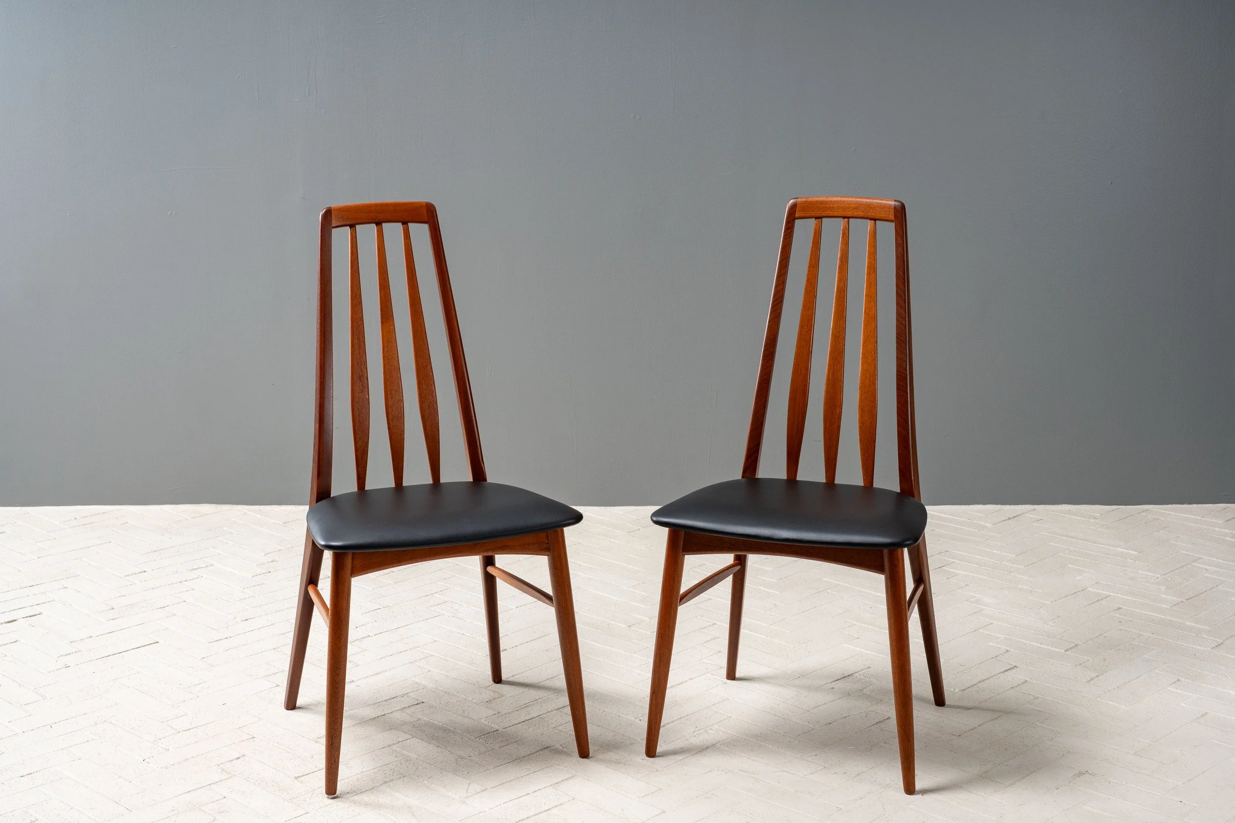 set-of-6-hornslet-teak-dining-chairs-resideinc-4.jpg