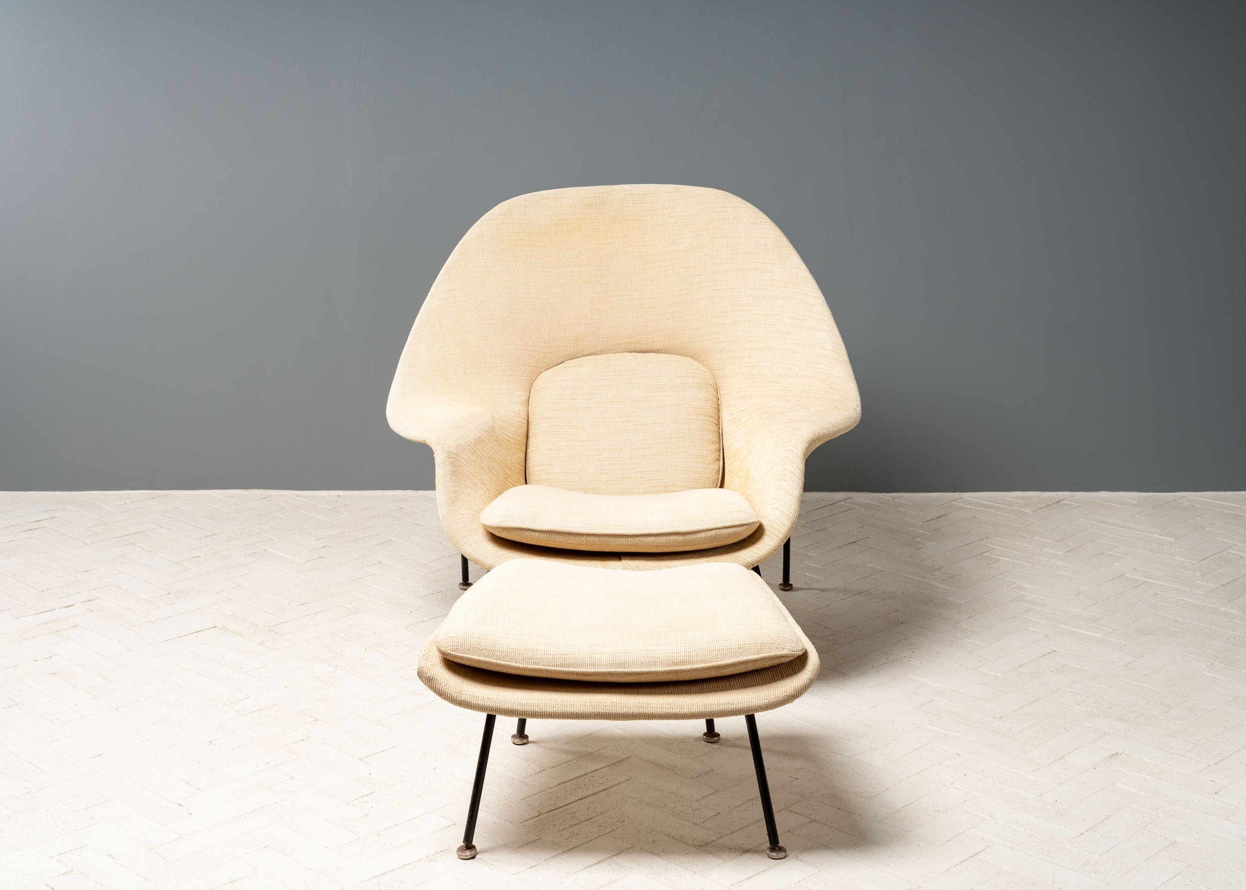 eero-saarinen-knoll-womb-chair-ottoman-workshop-reside-inc-1.jpg