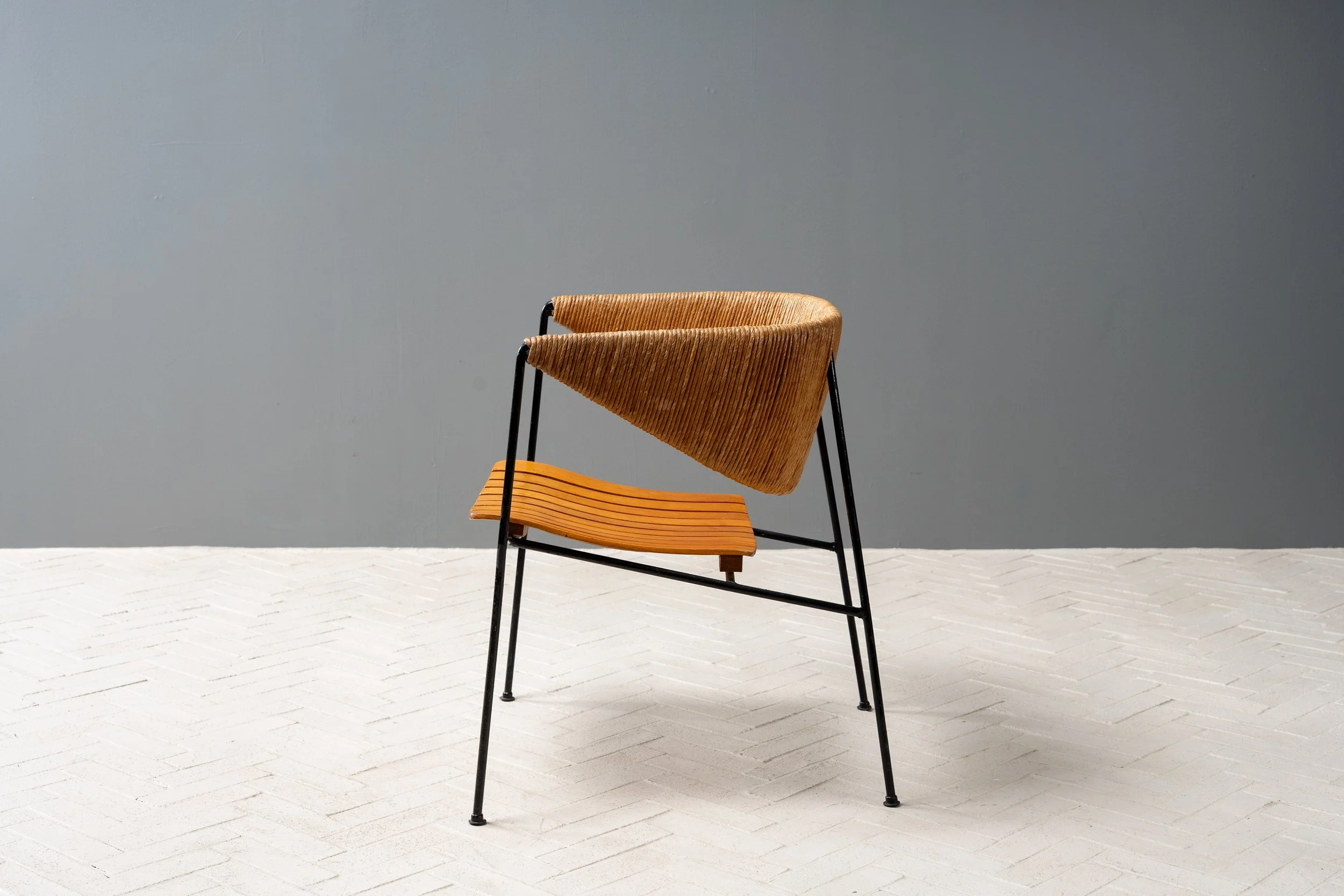 arthur-umanoff-iron-lounge-chair-resideinc-4.jpg
