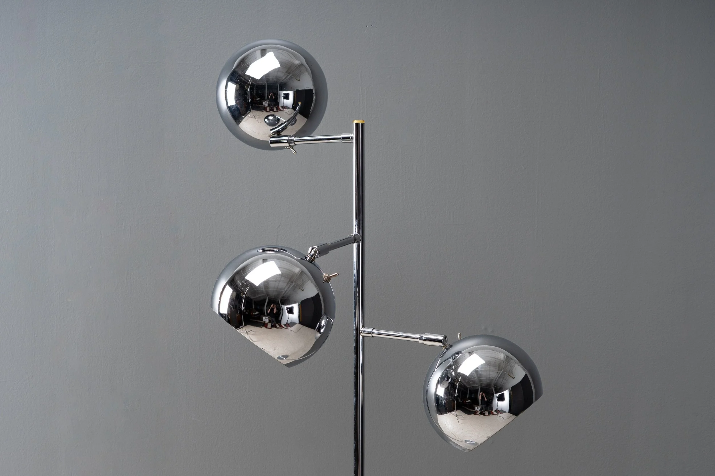 sonneman-chrome-orbiter-floor-lamp-resideinc-2.jpg