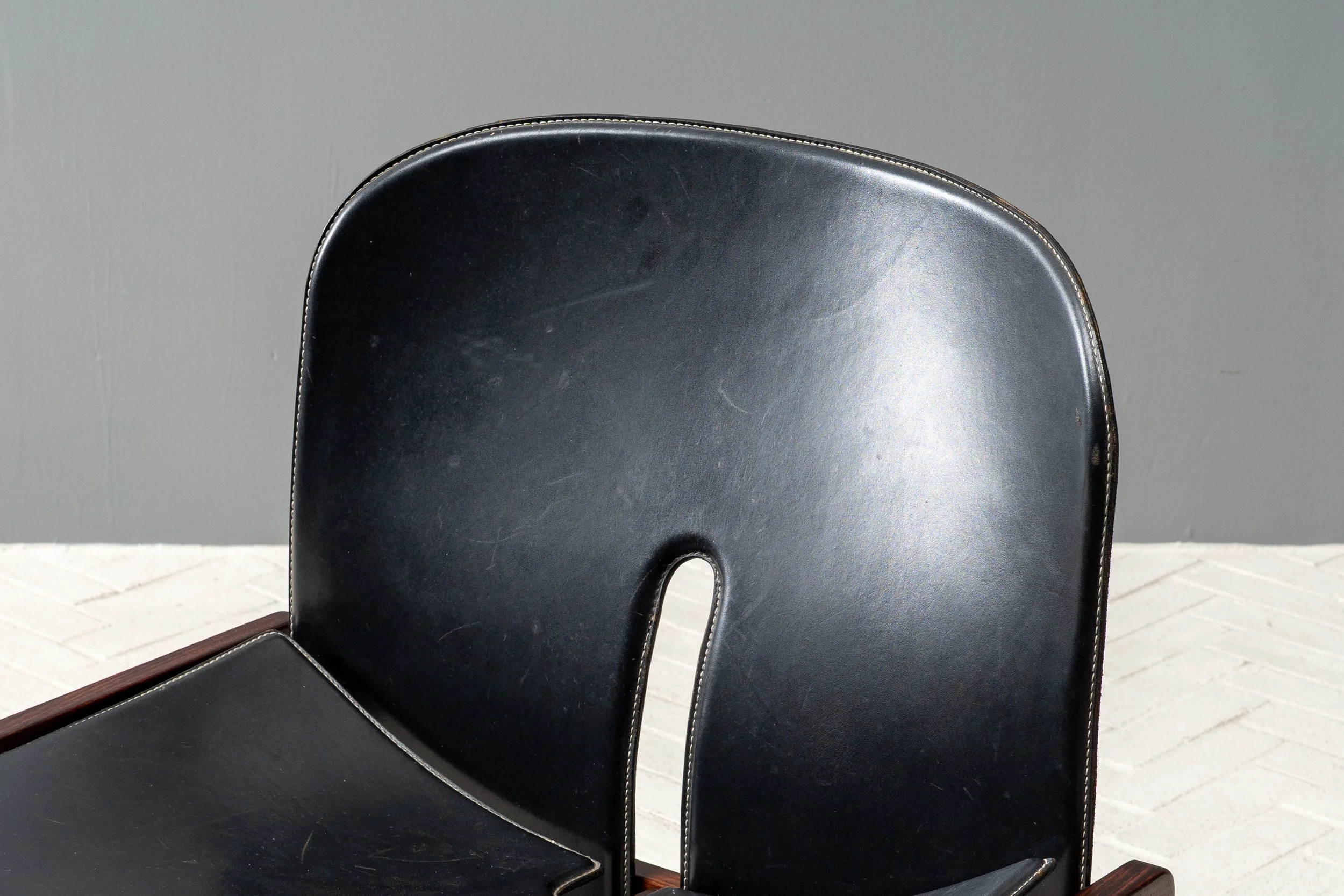 cassina-leather-rosewood-chair-resideinc-9.jpg