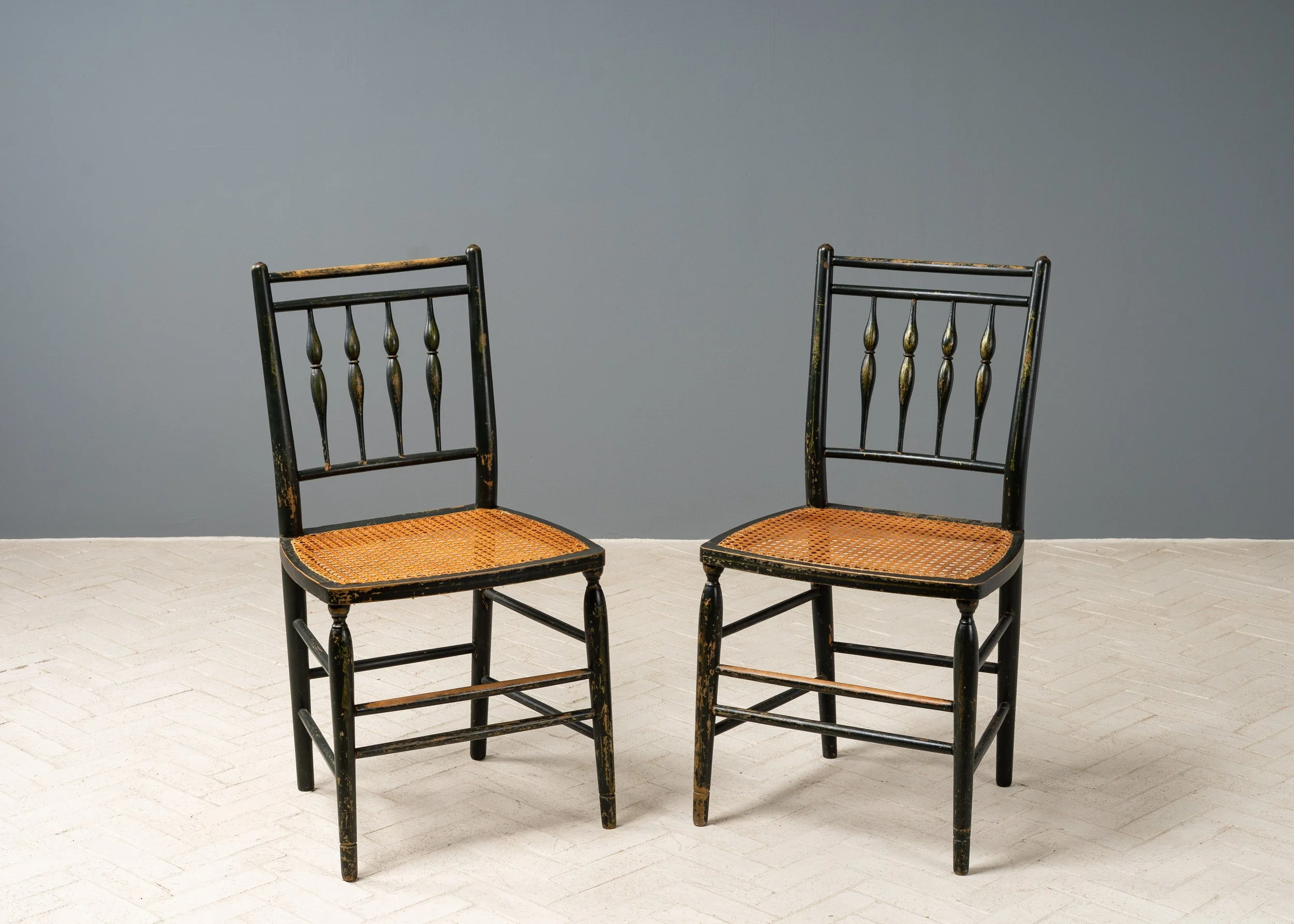 set-of-8-green-arts-crafts-dining-chairs-resideinc-21.jpg