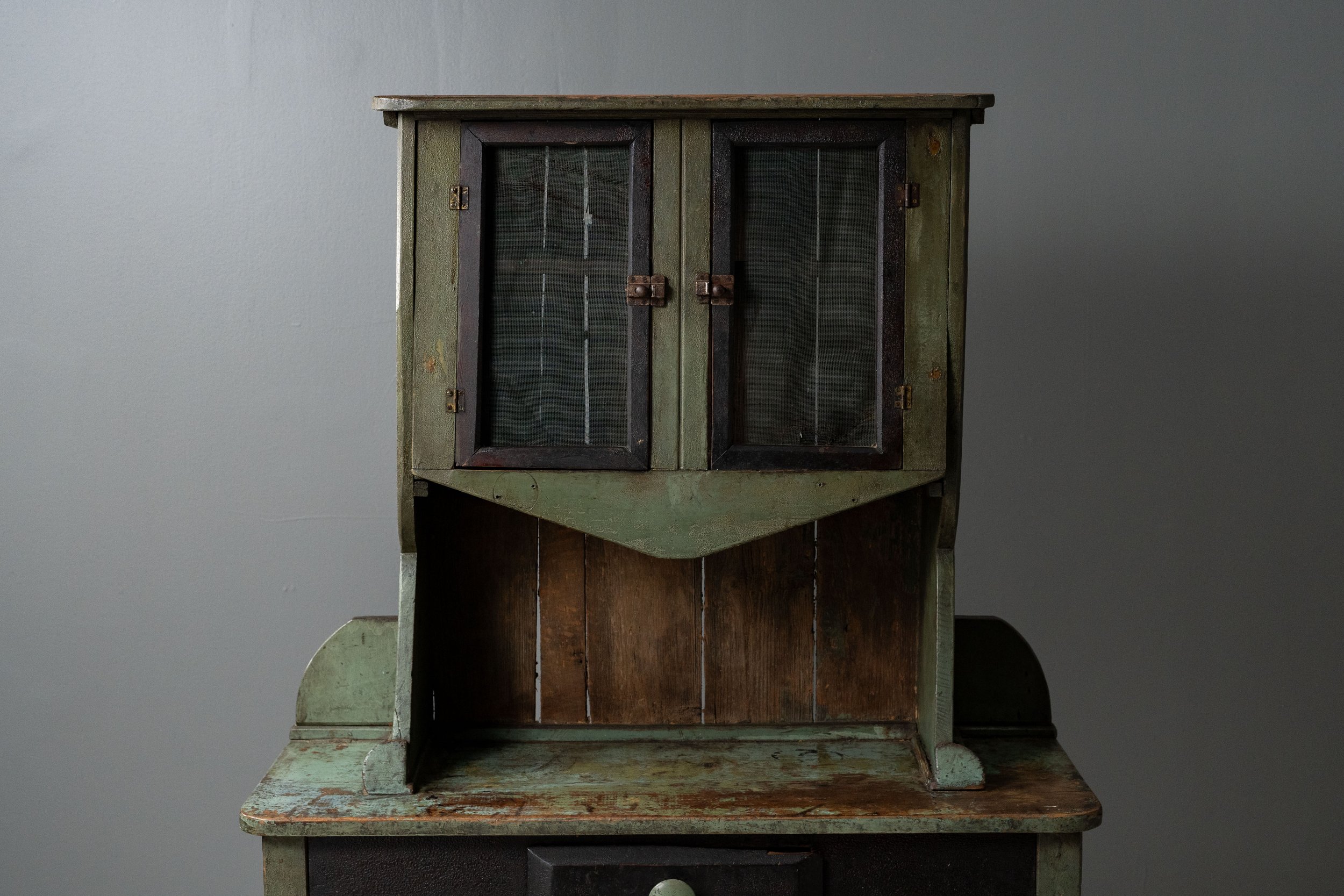 rustic-hutch-resideinc-8.jpg