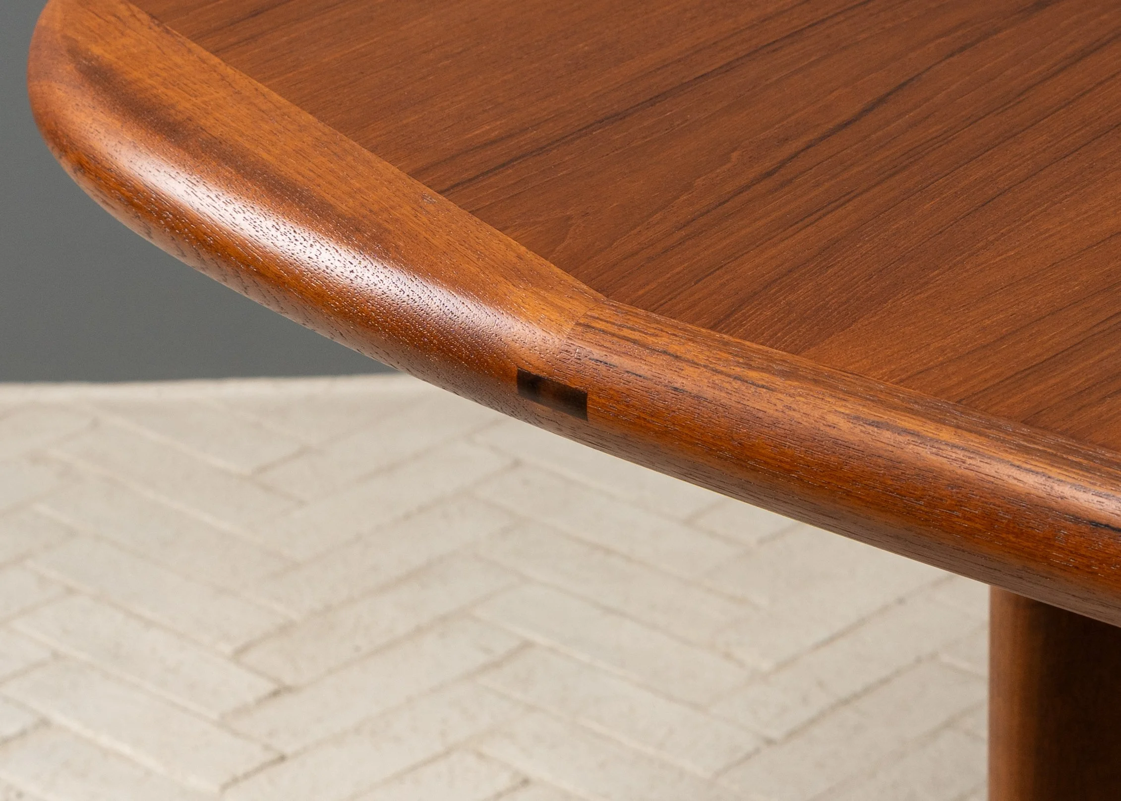 drylund-oval-teak-dining-table-reside-inc-8.jpg