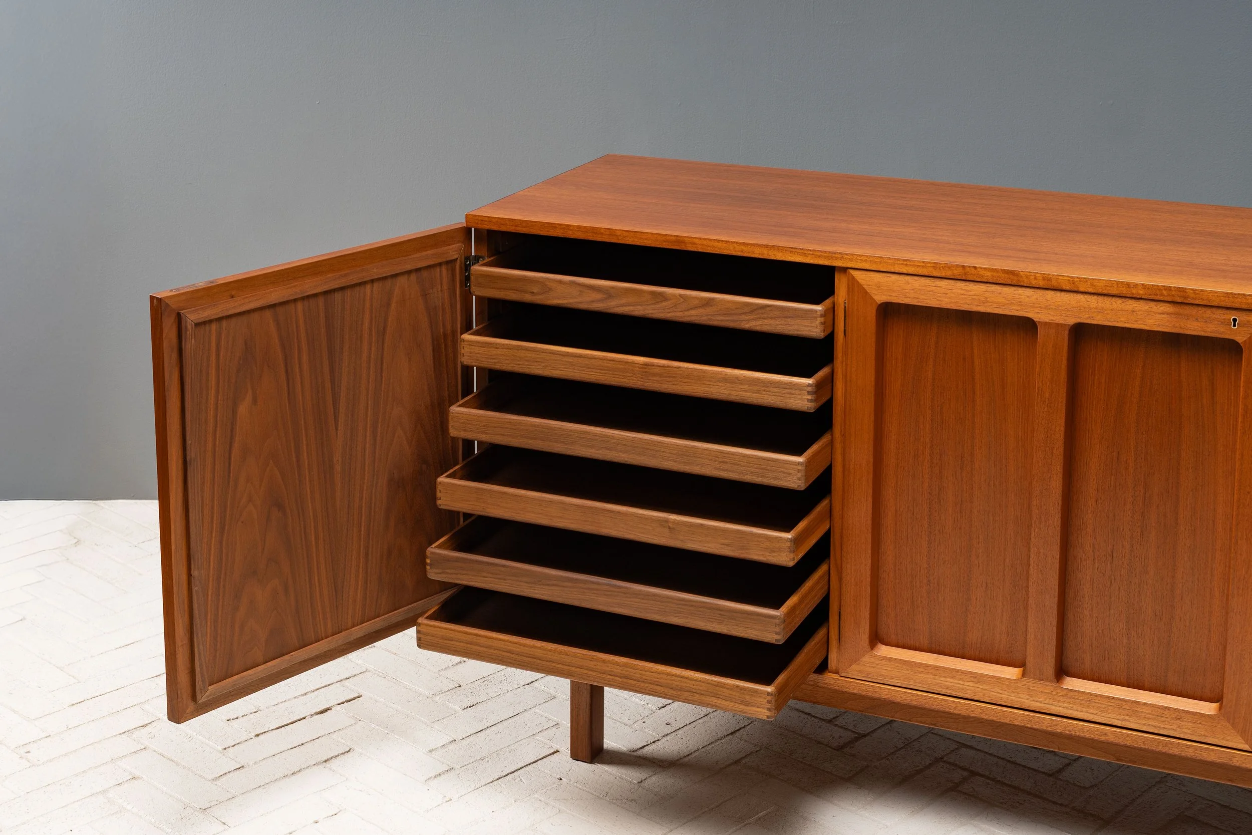 karl-erik-ekselius-swedish-teak-sideboard-resideinc-14.jpg