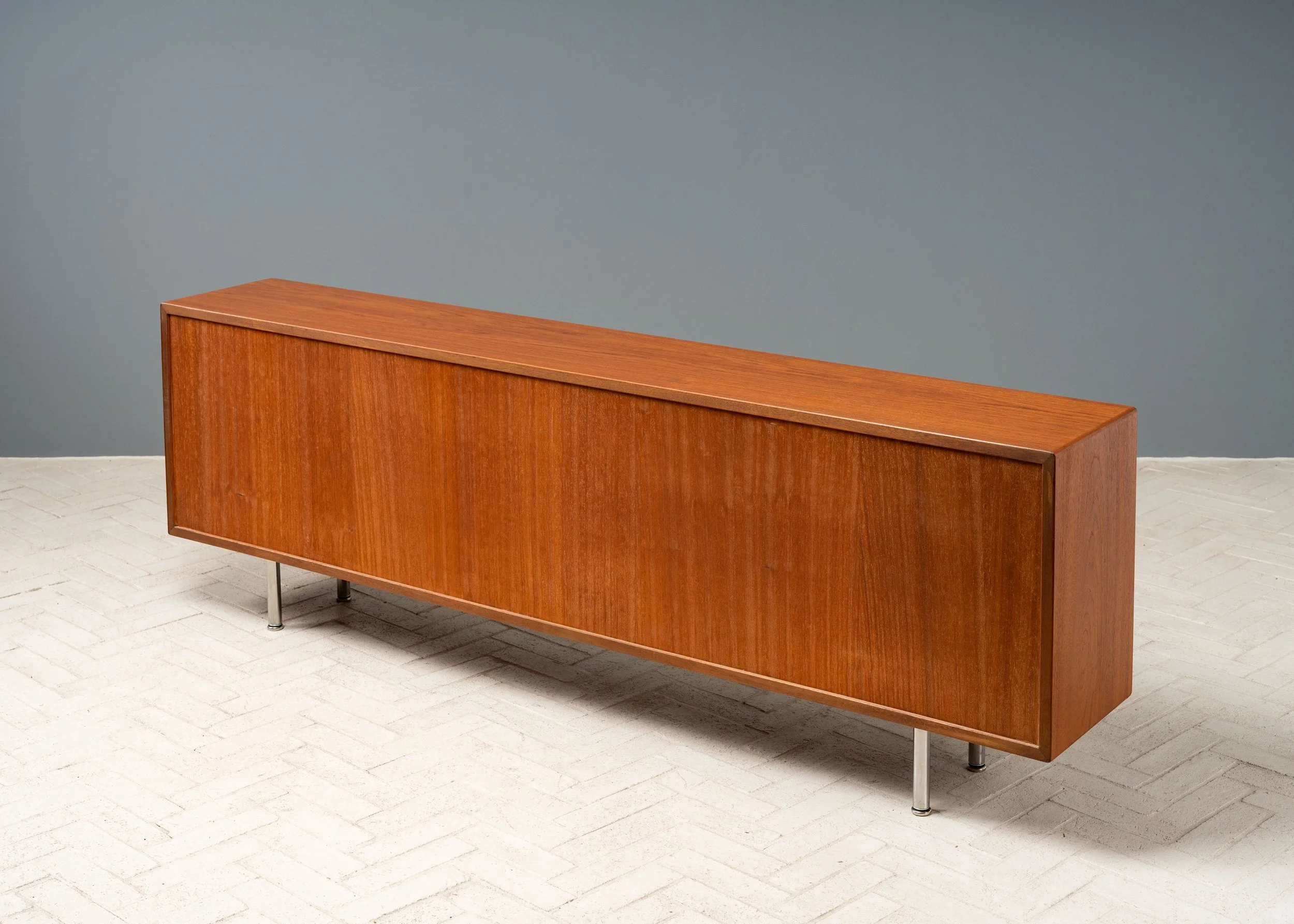 berhard-pedersen-teak-console-resideinc-12.jpg