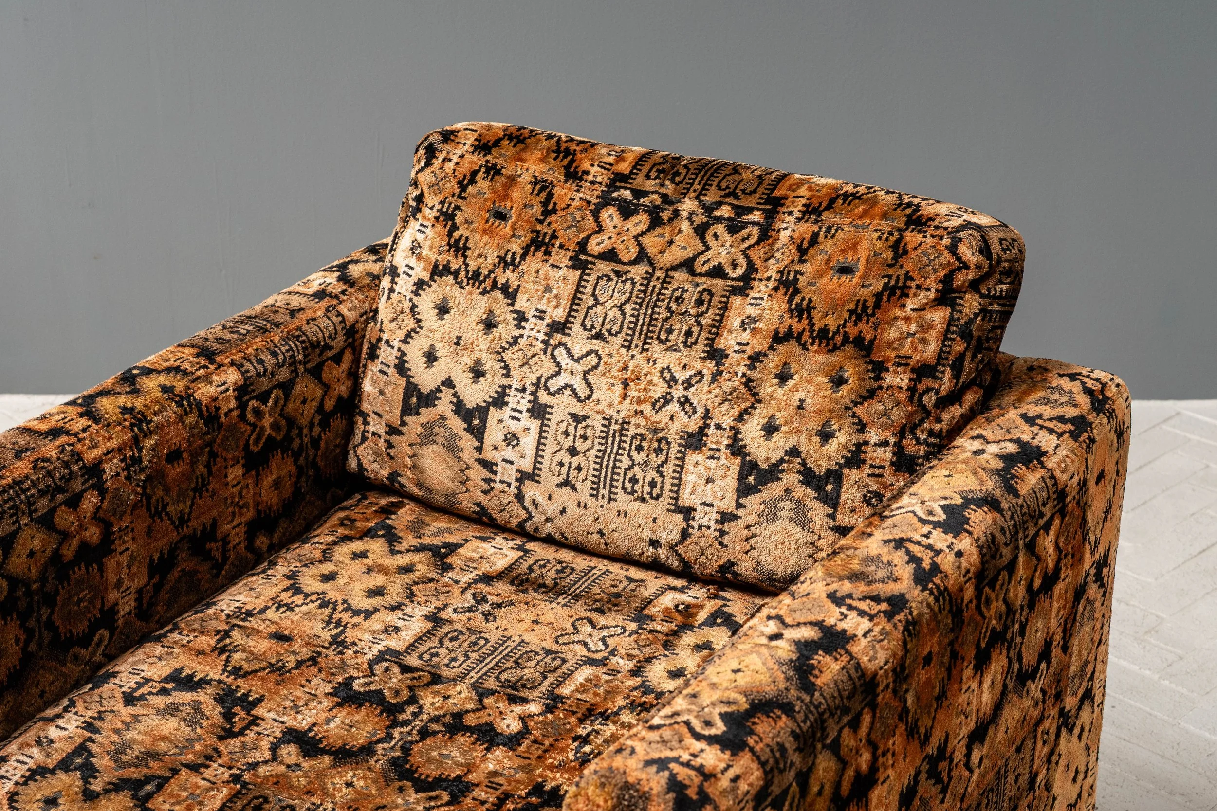 charak-lounge-chairs-with-ebonized-bases-resideinc-6.jpg