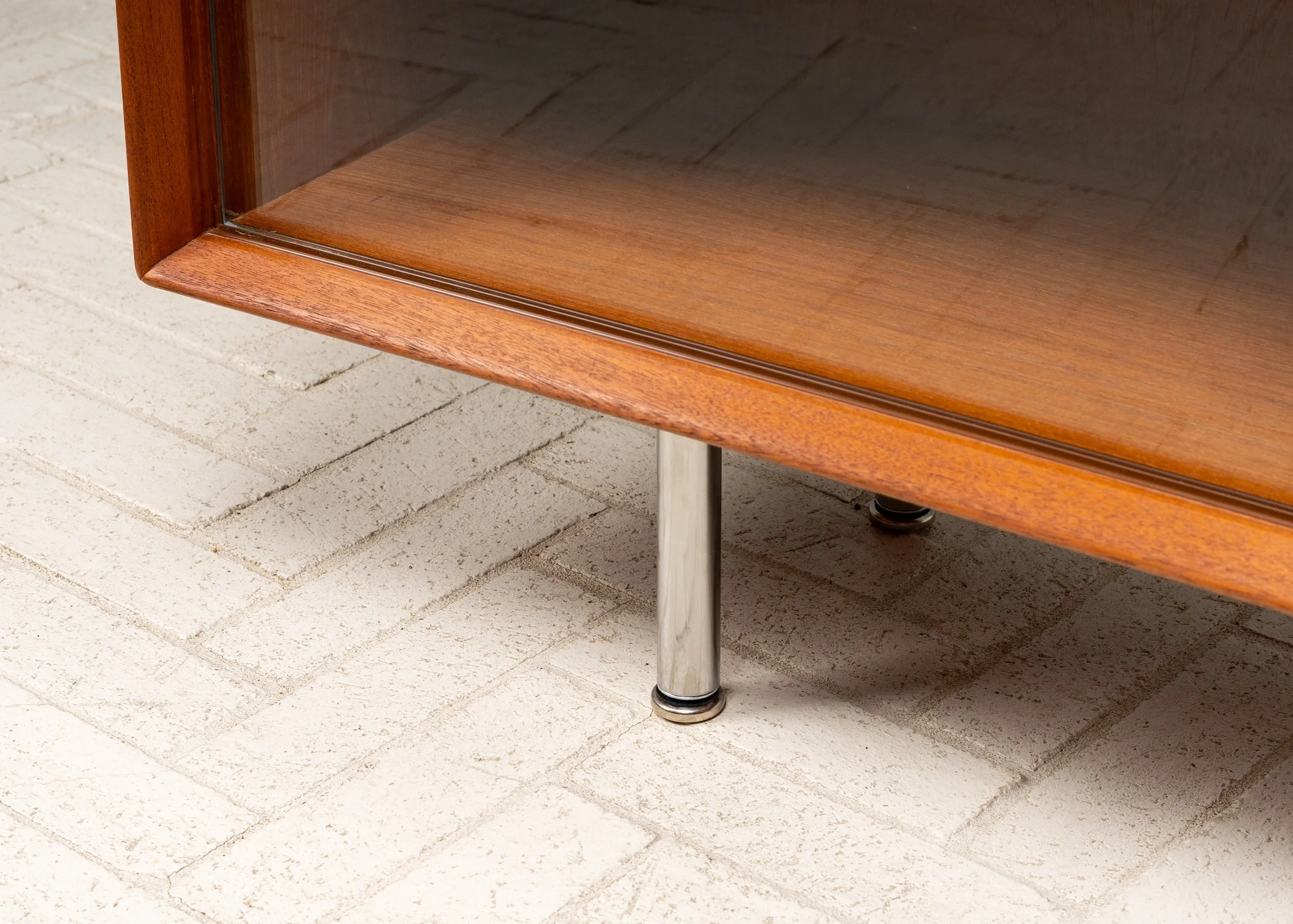 berhard-pedersen-teak-console-resideinc-9.jpg