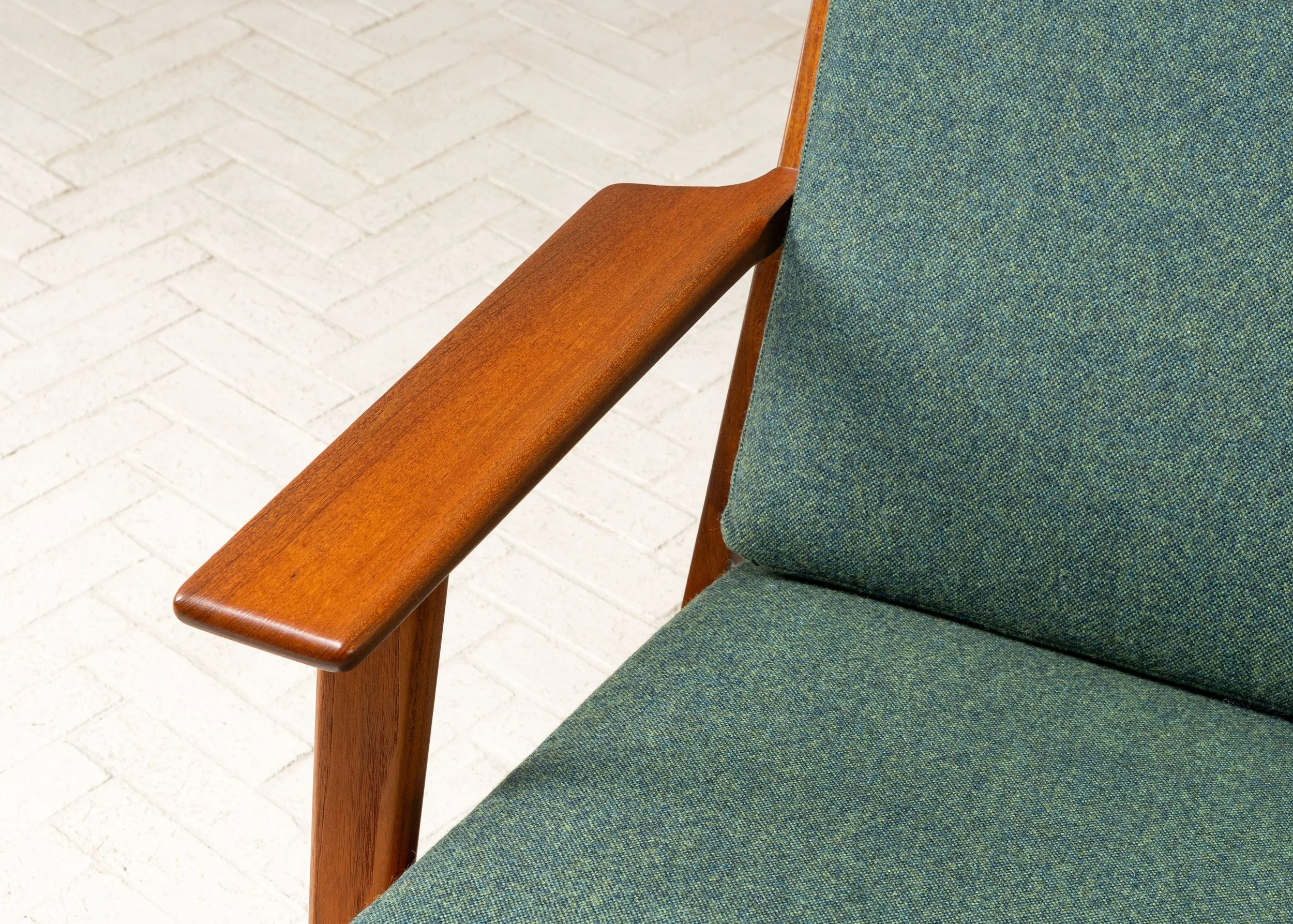 pair-of-wegner-lounge-chairs-resideinc-9.jpg