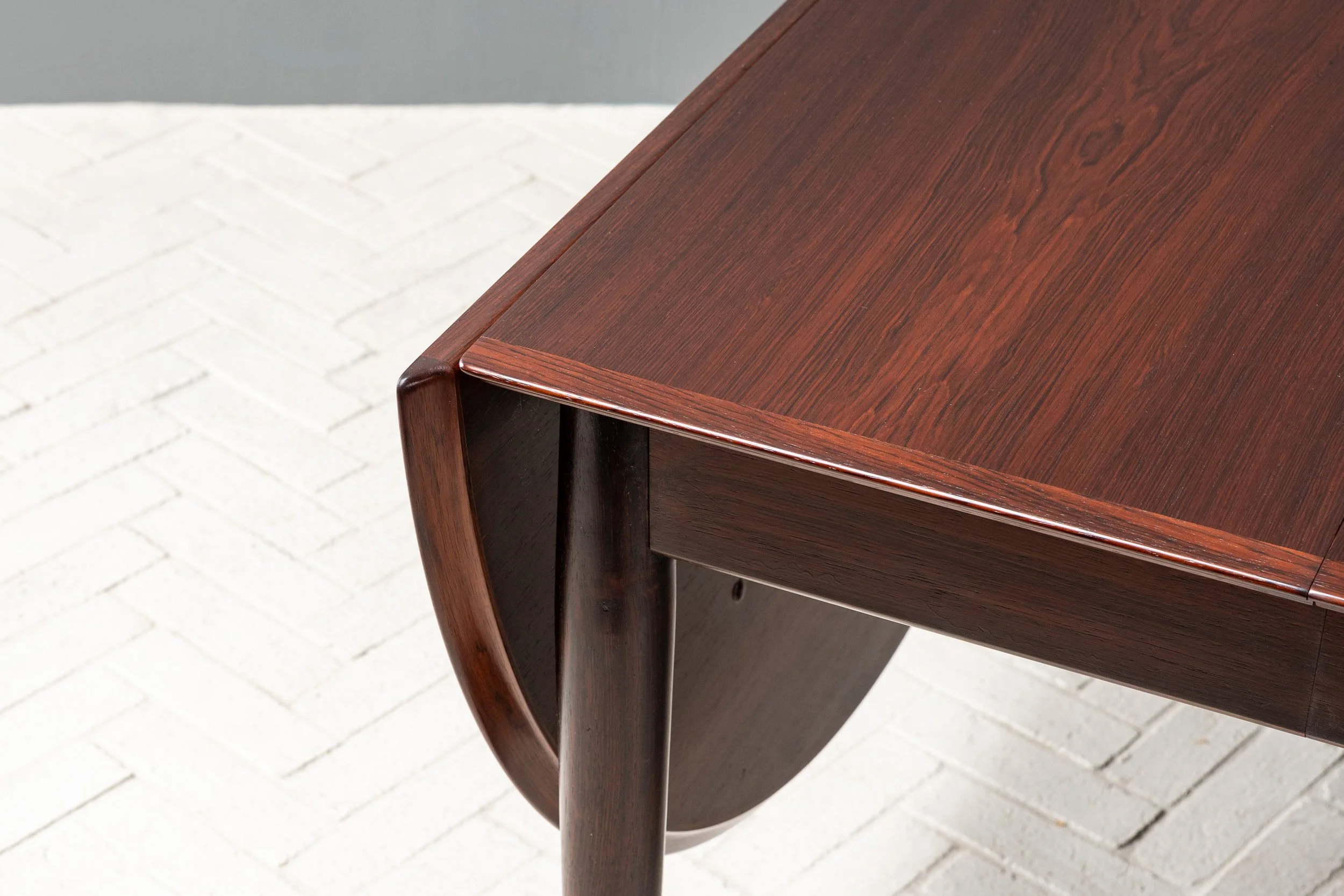 arne-vodder-model-227-rosewood-dining-table-resideinc-5.jpg