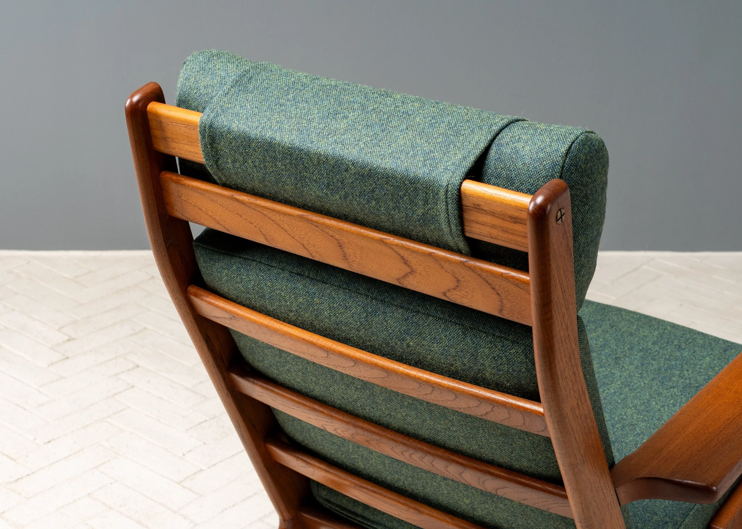 pair-of-wegner-lounge-chairs-resideinc-12.jpg