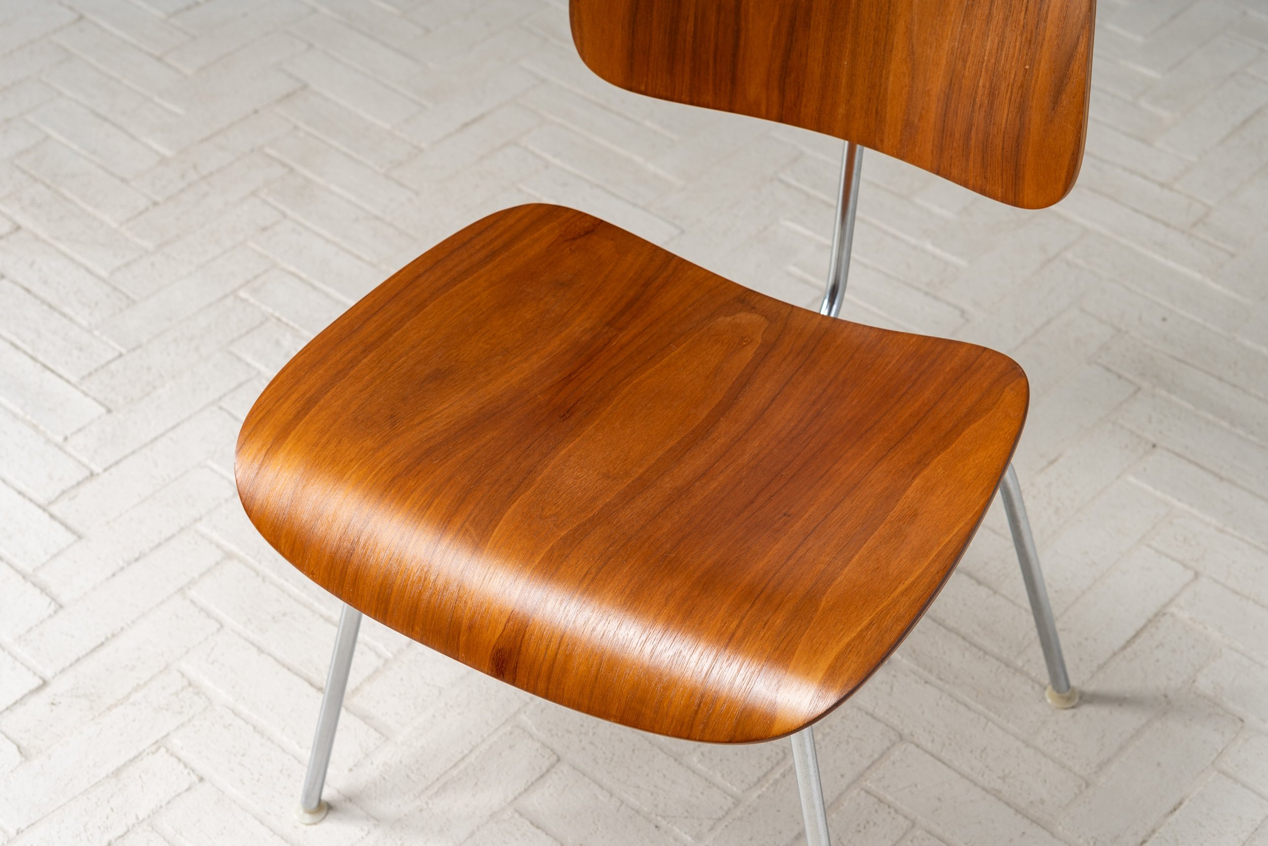 eames-dcm-chair-resideinc-5.jpg