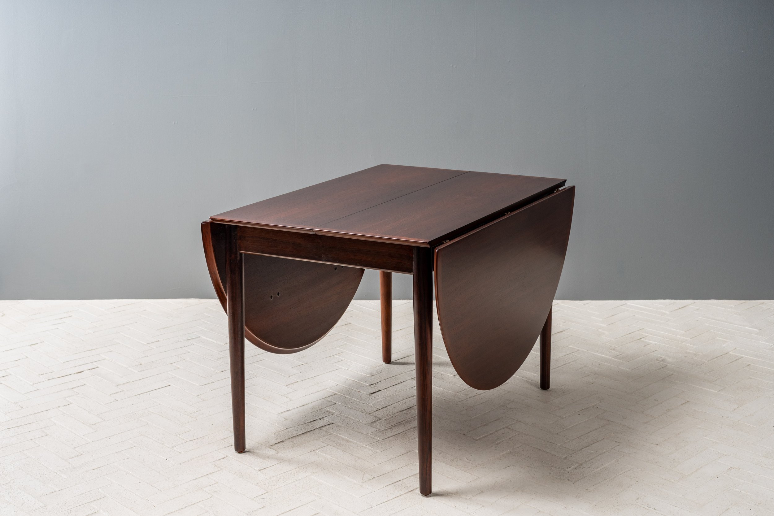 arne-vodder-model-227-rosewood-dining-table-resideinc-4.jpg