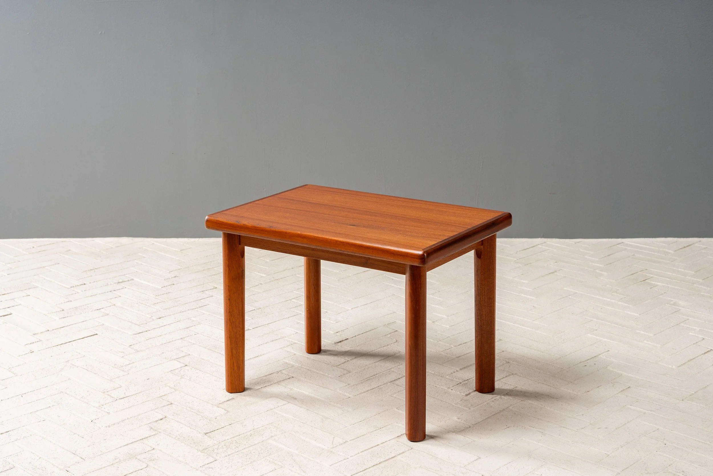 pair-of-teak-side-tables-resideinc-6.jpg