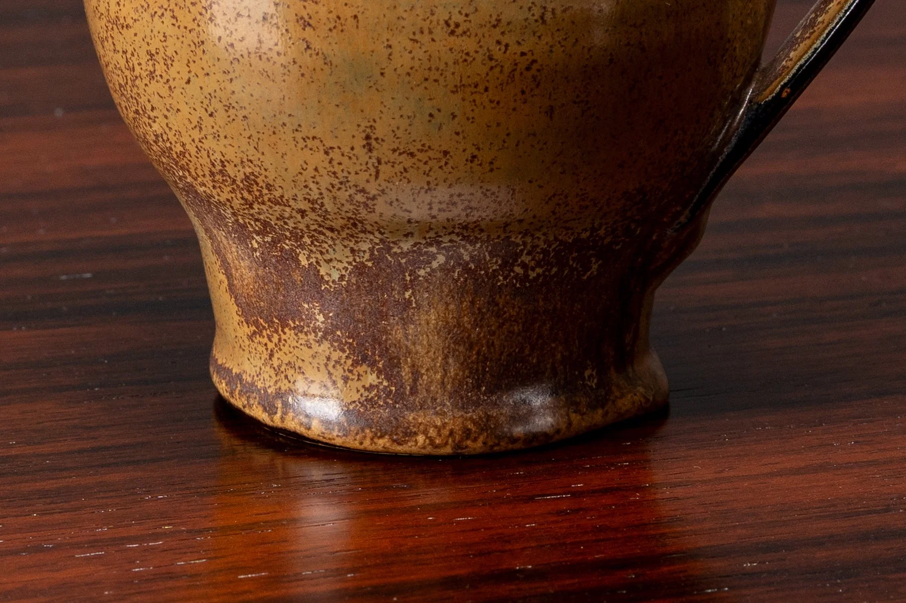 scheier-ceramic-jug-resideinc-6.jpg