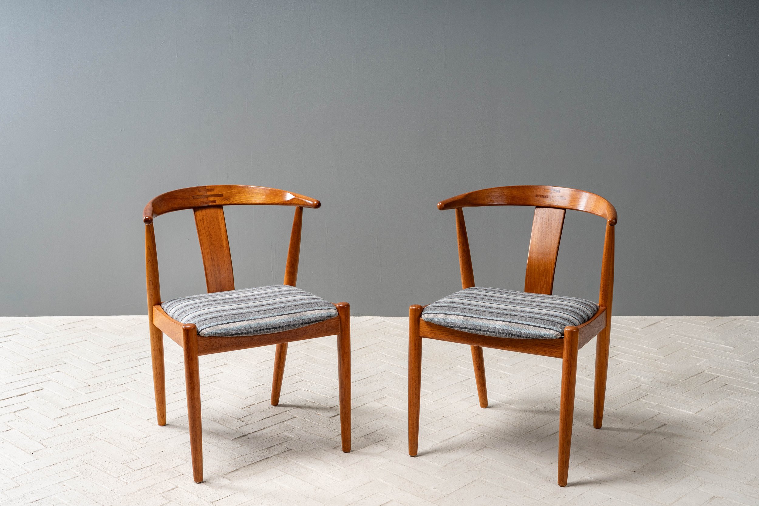 set-of-6-dyrlund-teak-dining-chairs-resideinc-6.jpg