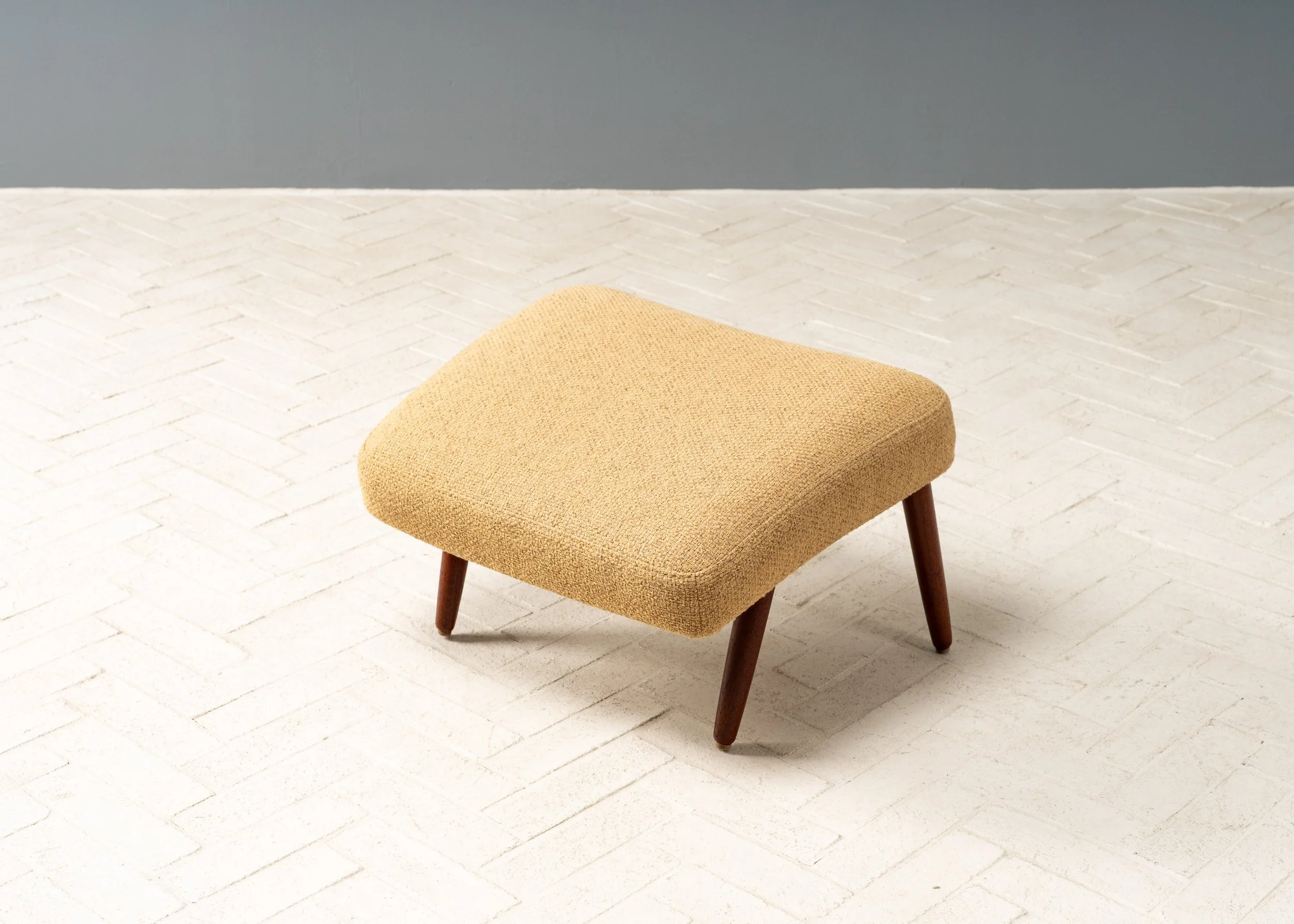 folke-ohlsson-dux-lounge-chair-ottoman-resideinc-24.jpg
