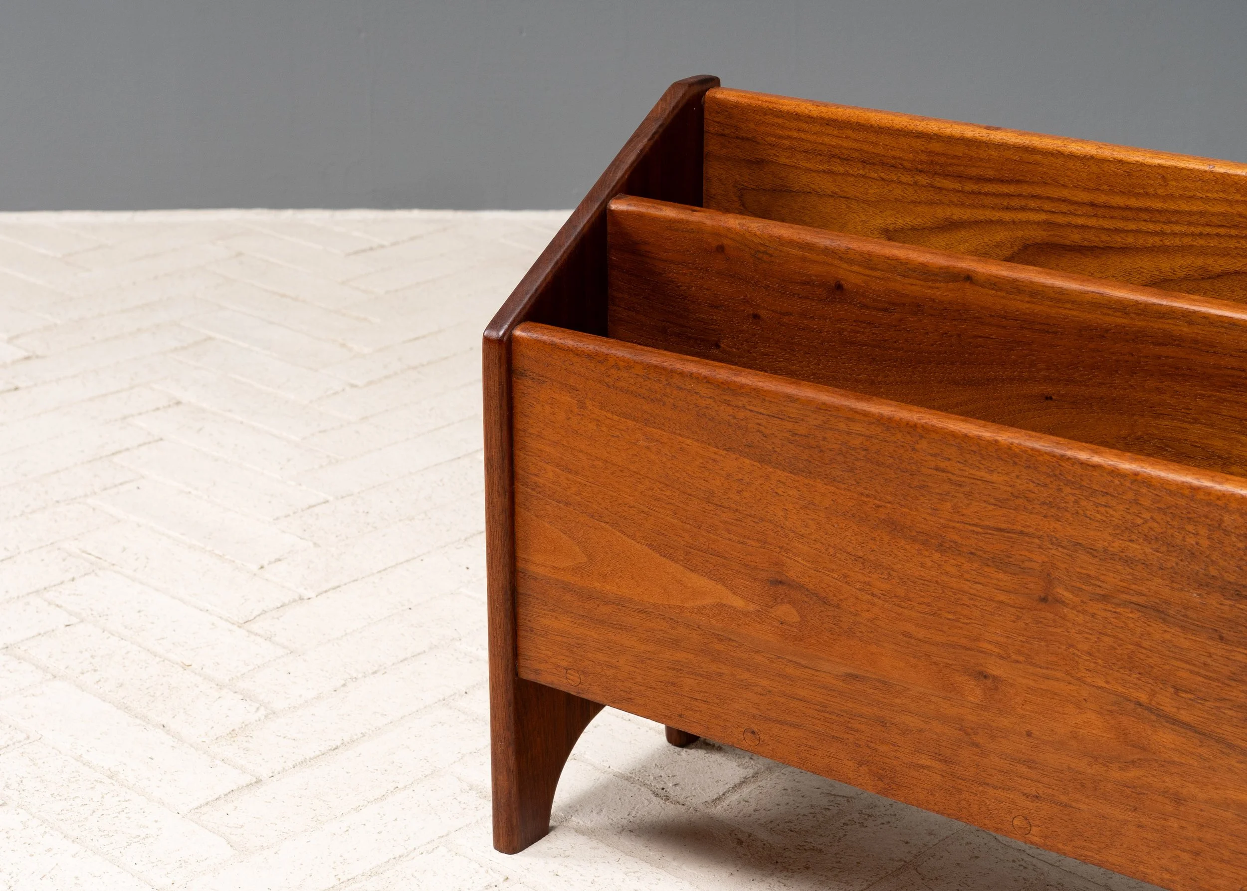 teak-magazine-rack-reside-inc-4.jpg