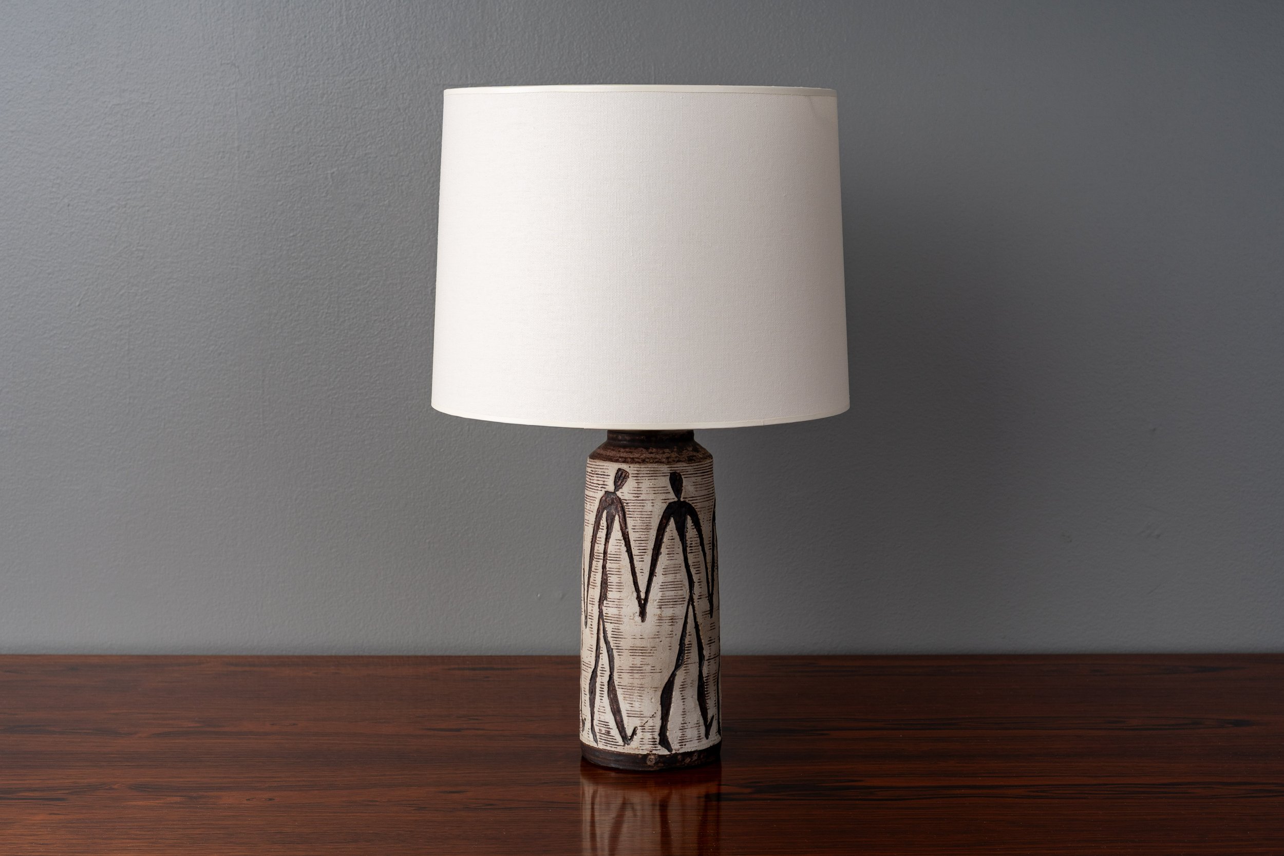 4-lamp-040325-resideinc-1.jpg