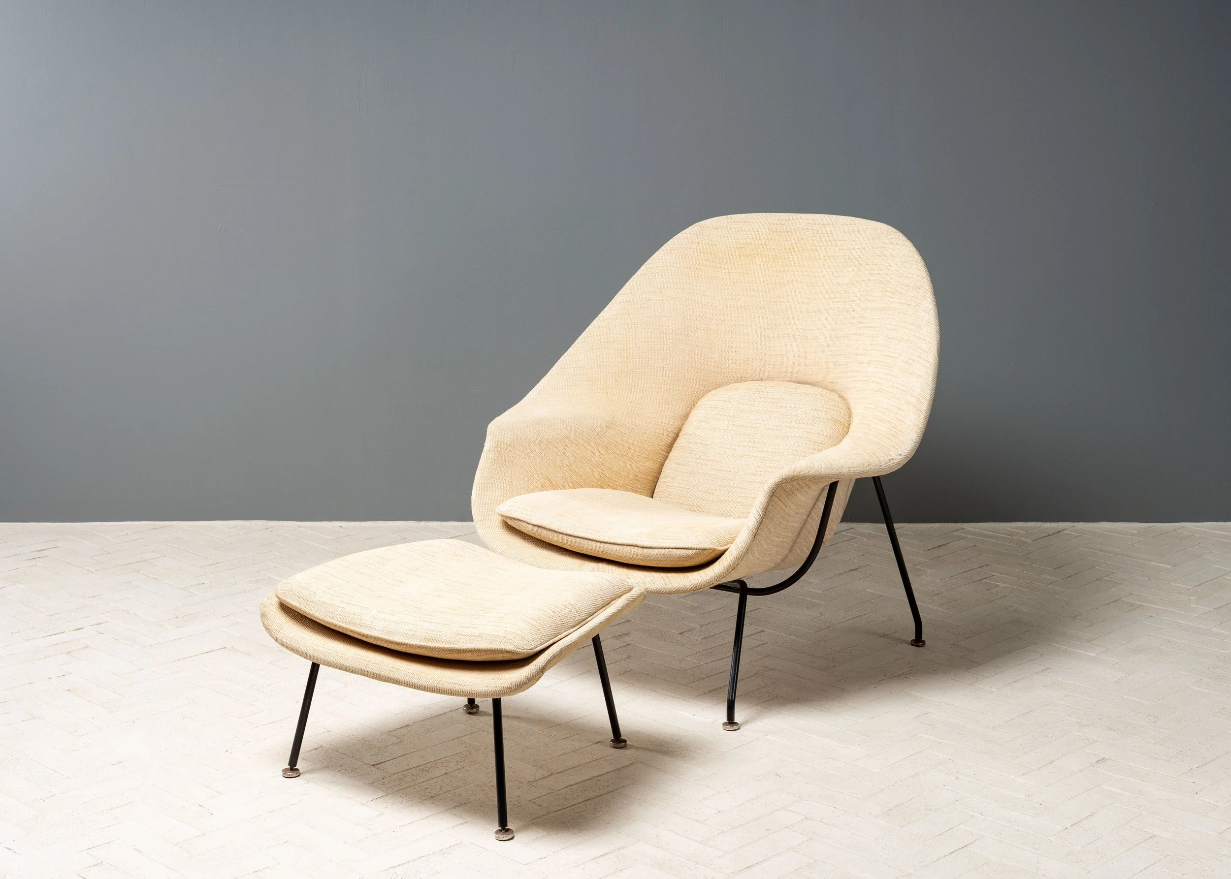 eero-saarinen-knoll-womb-chair-ottoman-workshop-reside-inc-2.jpg
