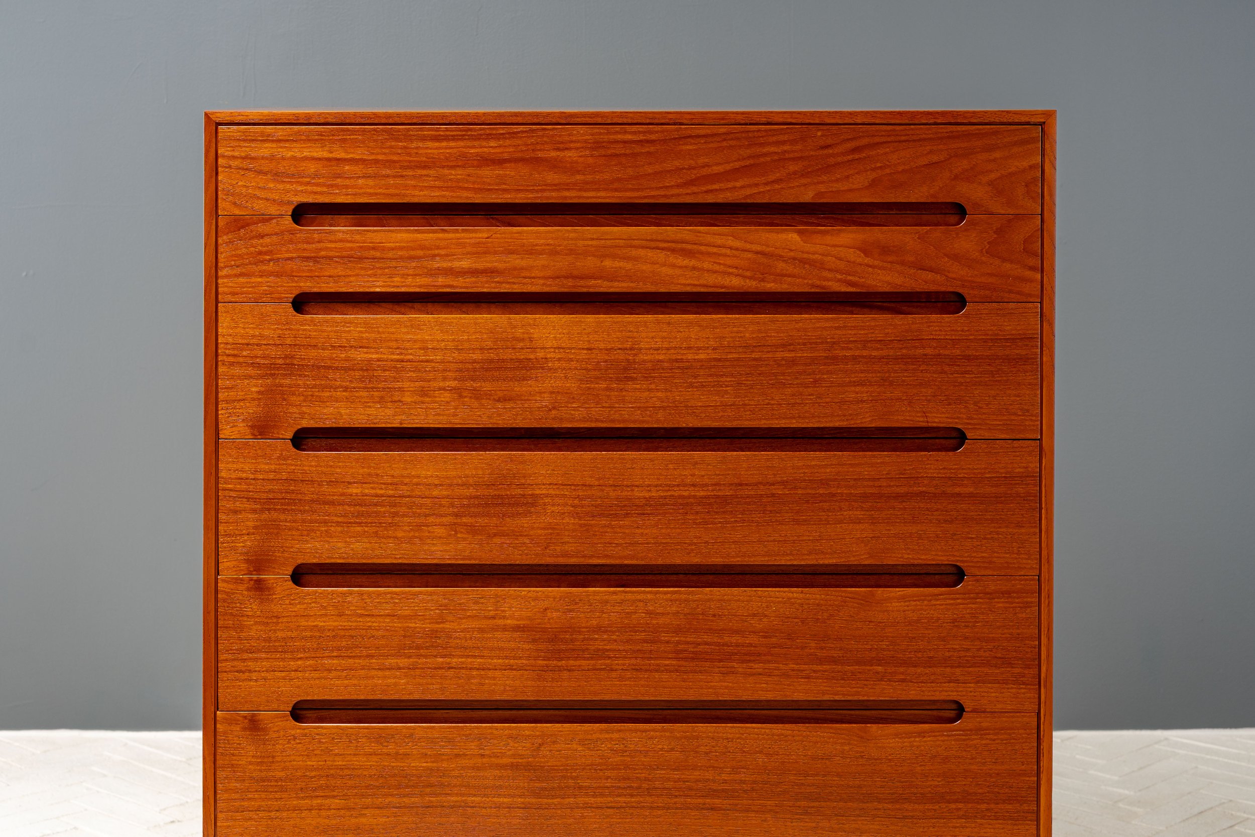 arne-wahl-iversen-teak-high-chest-resideinc-20.jpg
