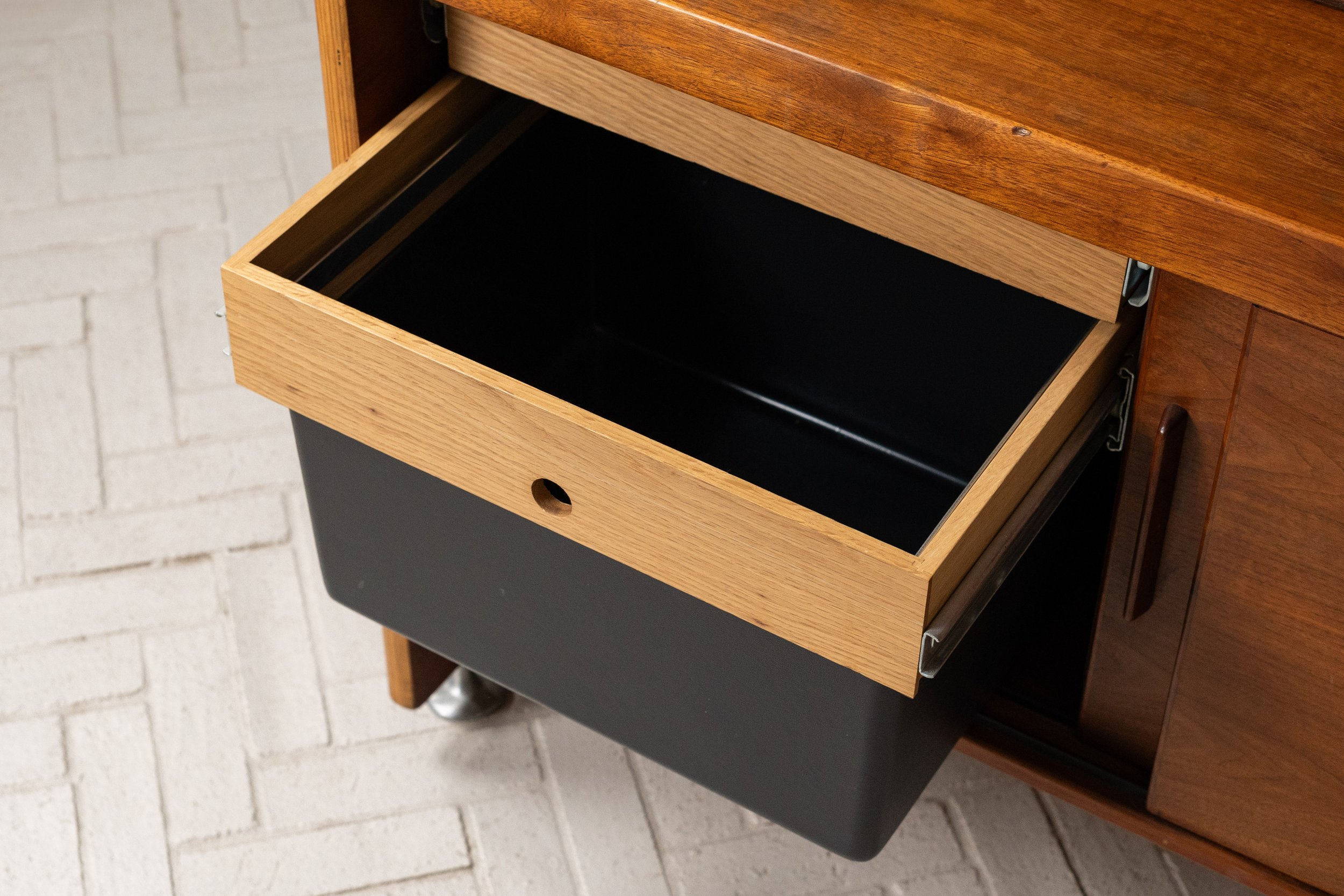 jens-risom-sideboard-resideinc-14.jpg