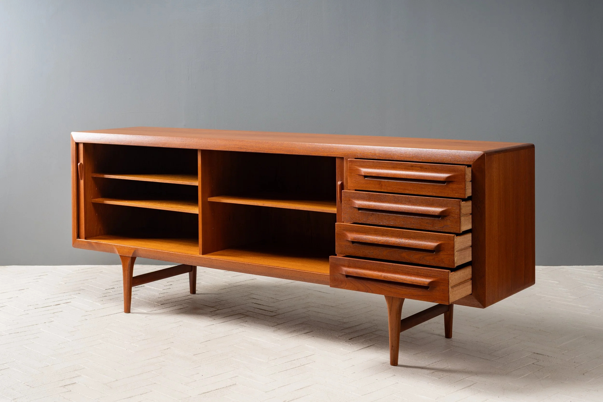 kofod-larsen-teak-sideboard-resideinc-13.jpg