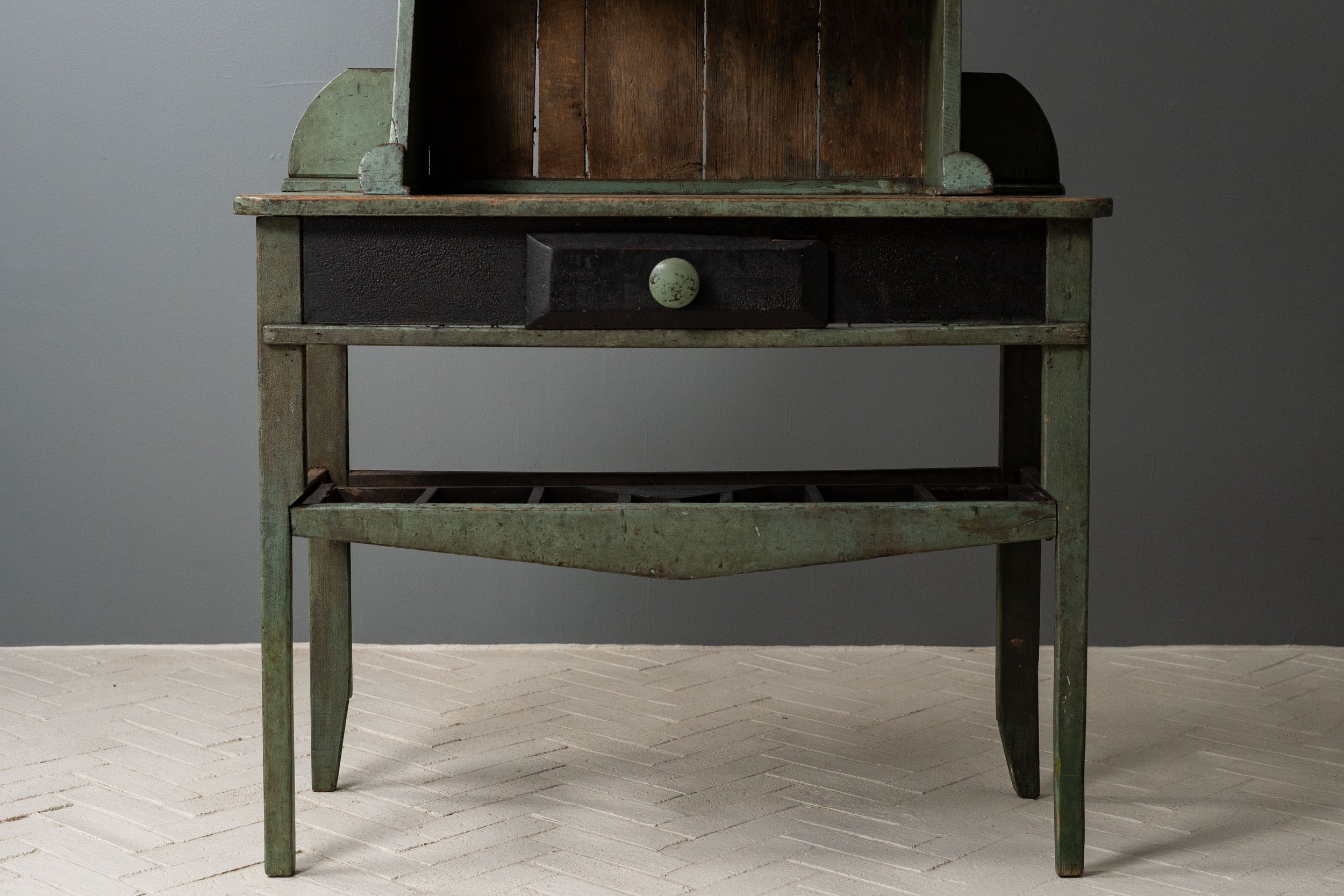 rustic-hutch-resideinc-9.jpg