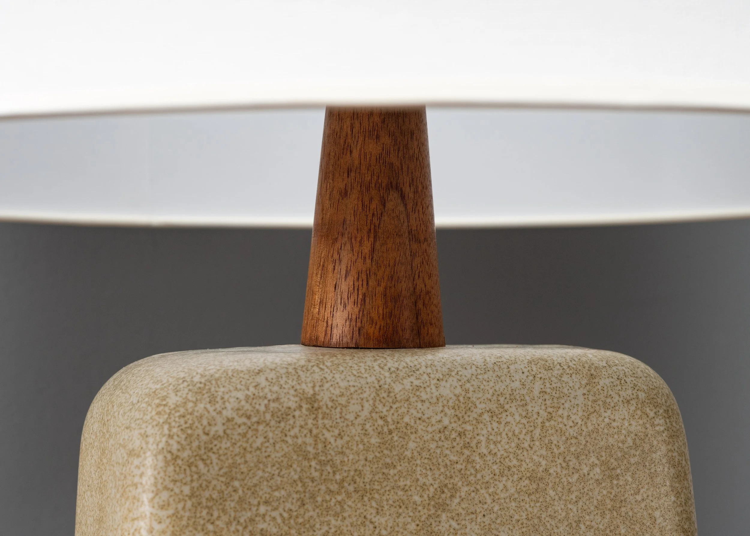 large-jane-gordon-martz-table-lamp-resideinc-6.jpg