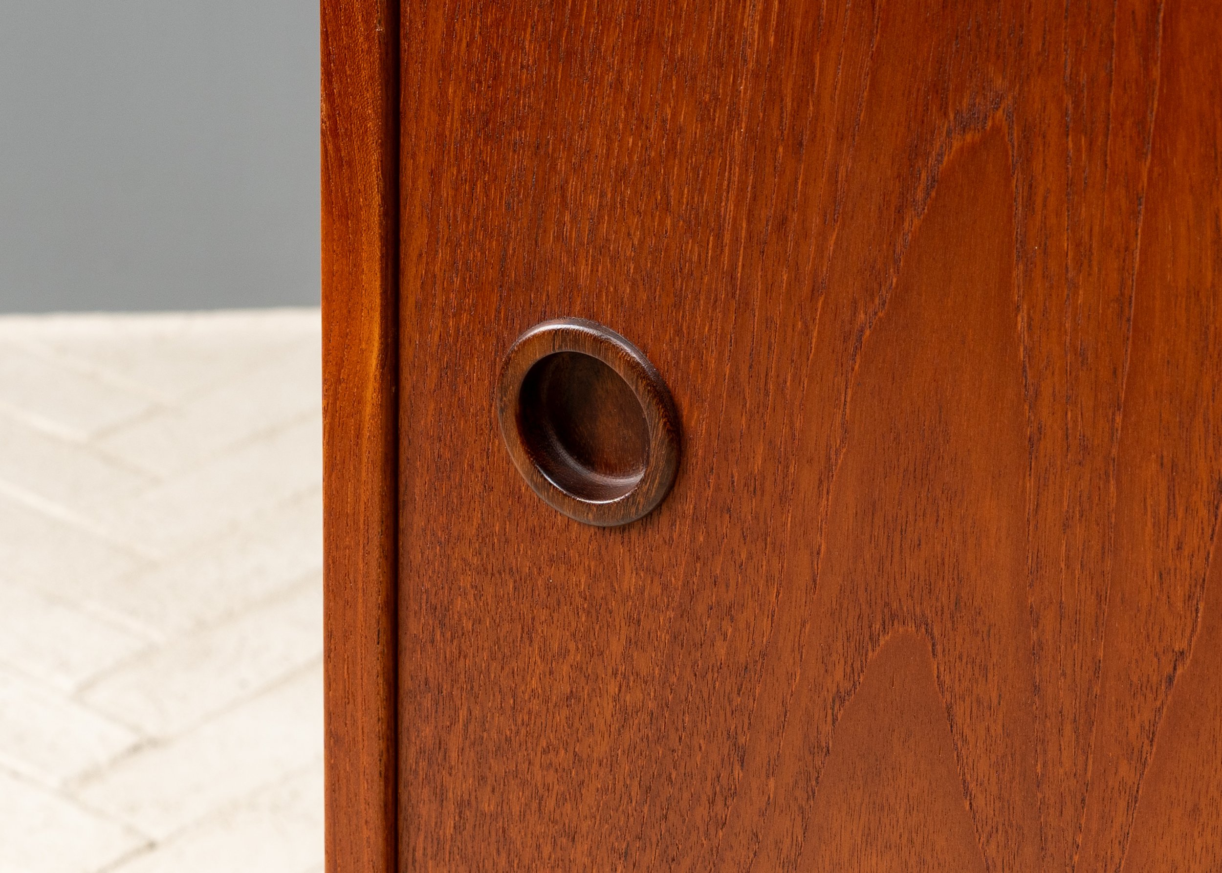 folke-ohlsson-dux-teak-cabinet-resideinc-10.jpg