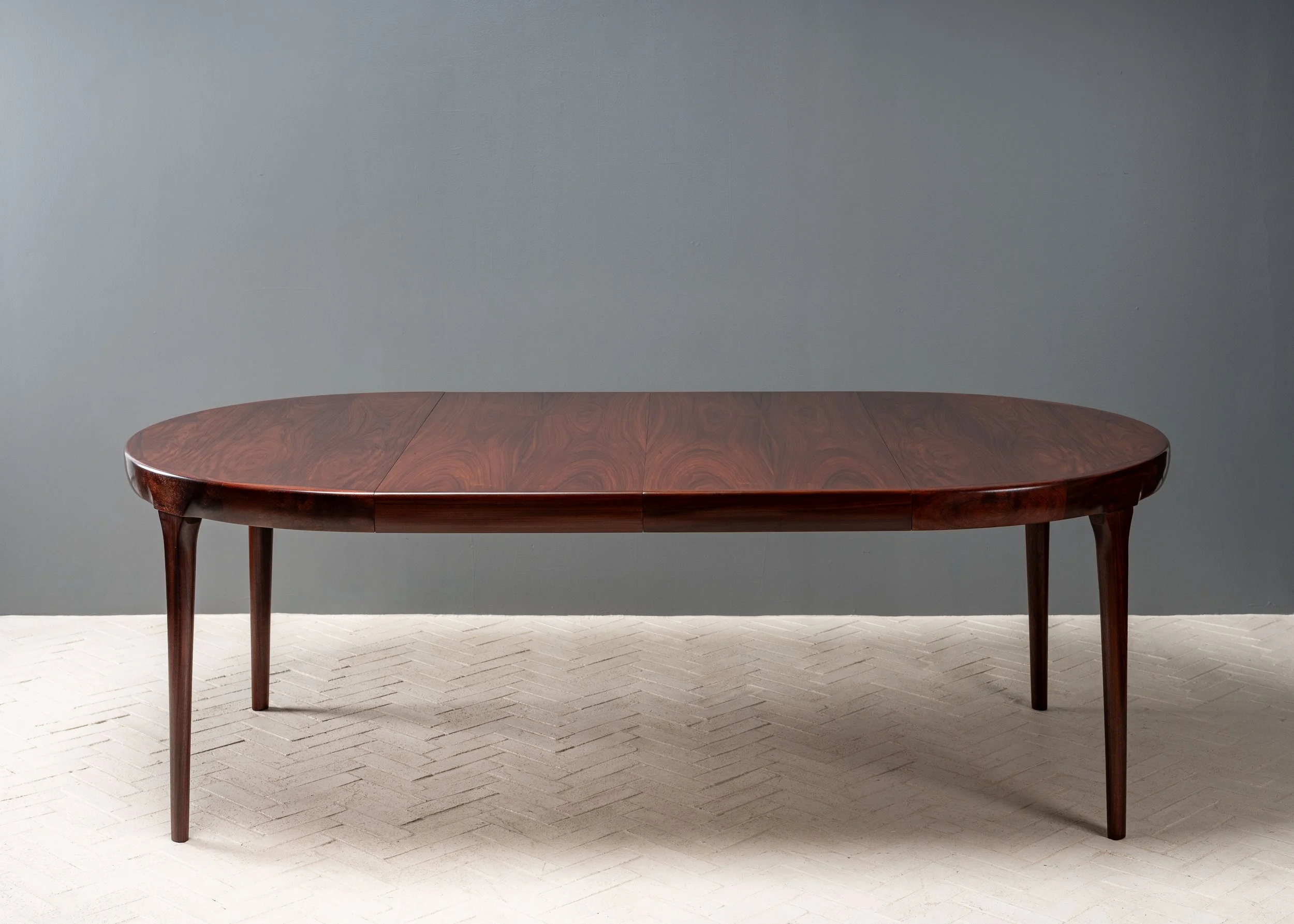kofod-larsen-rosewood-dining-table-resideinc-11.jpg