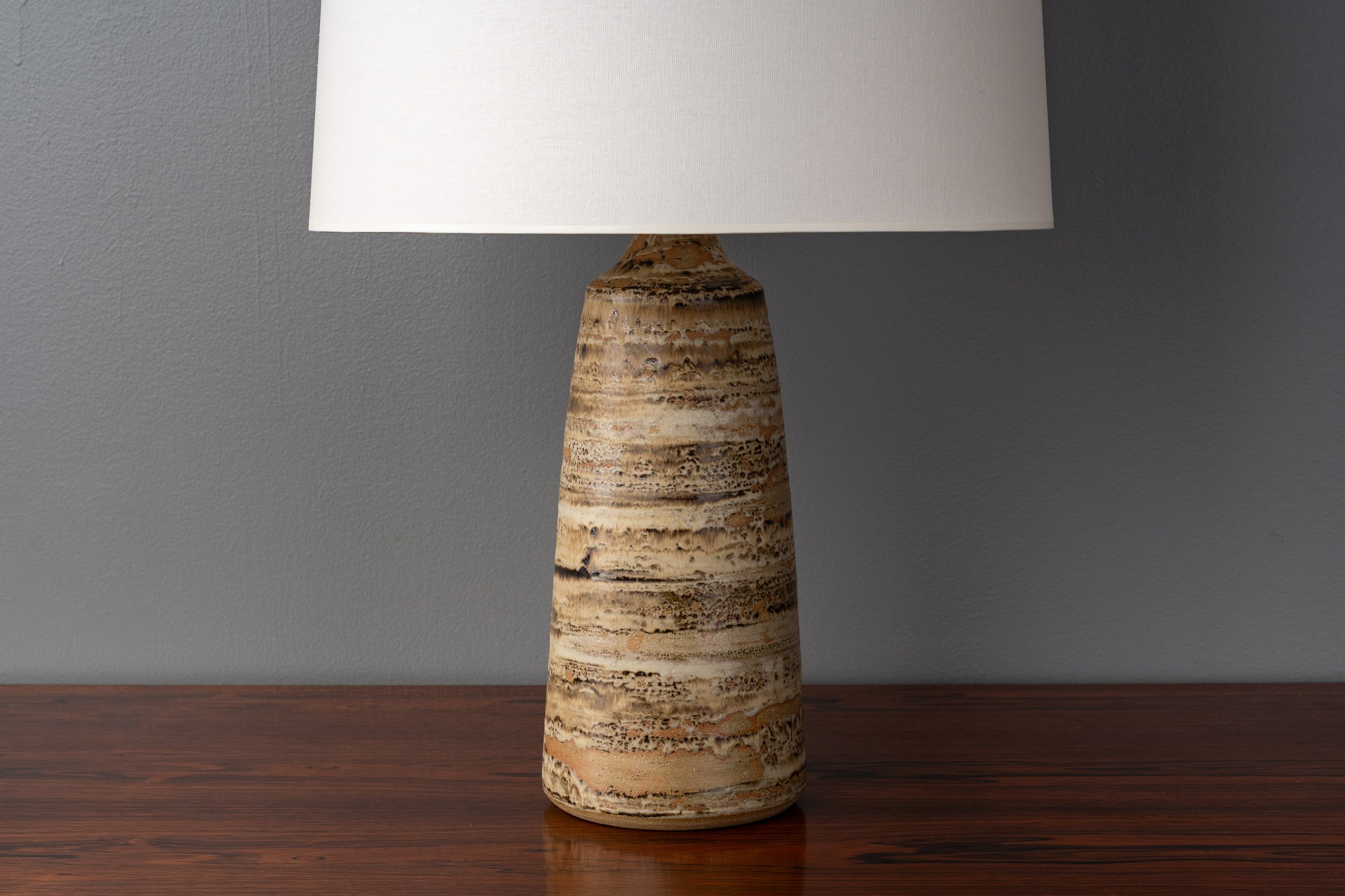 anne-appleton-clark-ceramic-table-lamp-1-resideinc-4.jpg