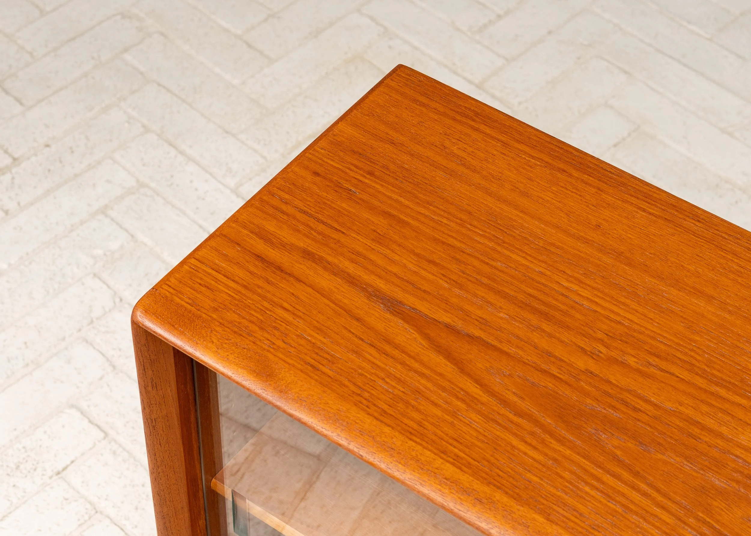 berhard-pedersen-teak-console-resideinc-8.jpg
