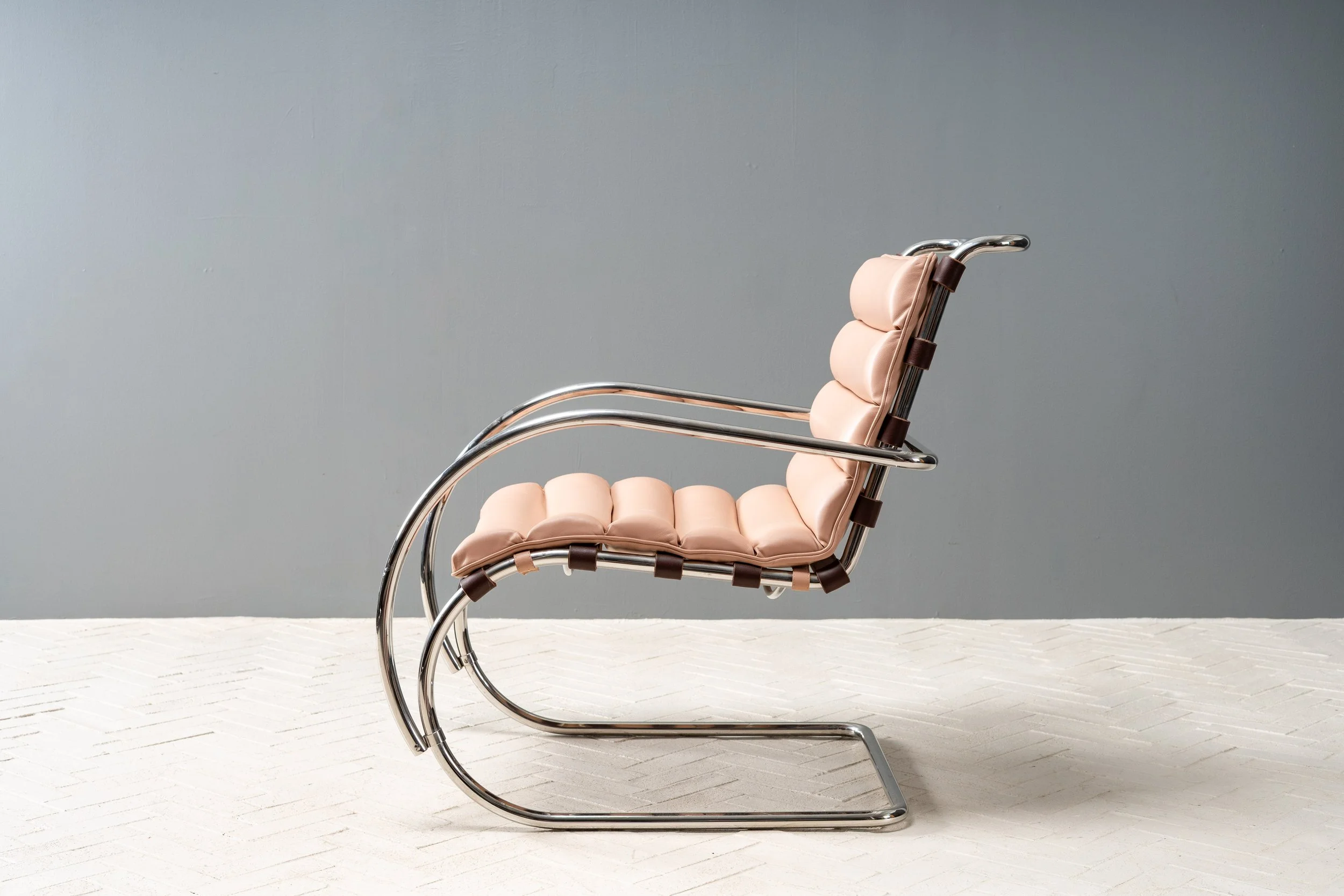 pair-of-knoll-mr-chairs-resideinc-9.jpg