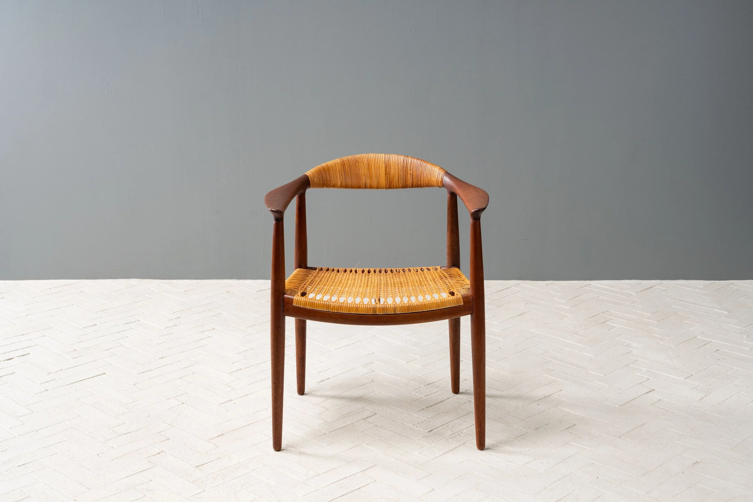 set-of-ten-hans-wegner-teak-round-chairs-resideinc-4.jpg