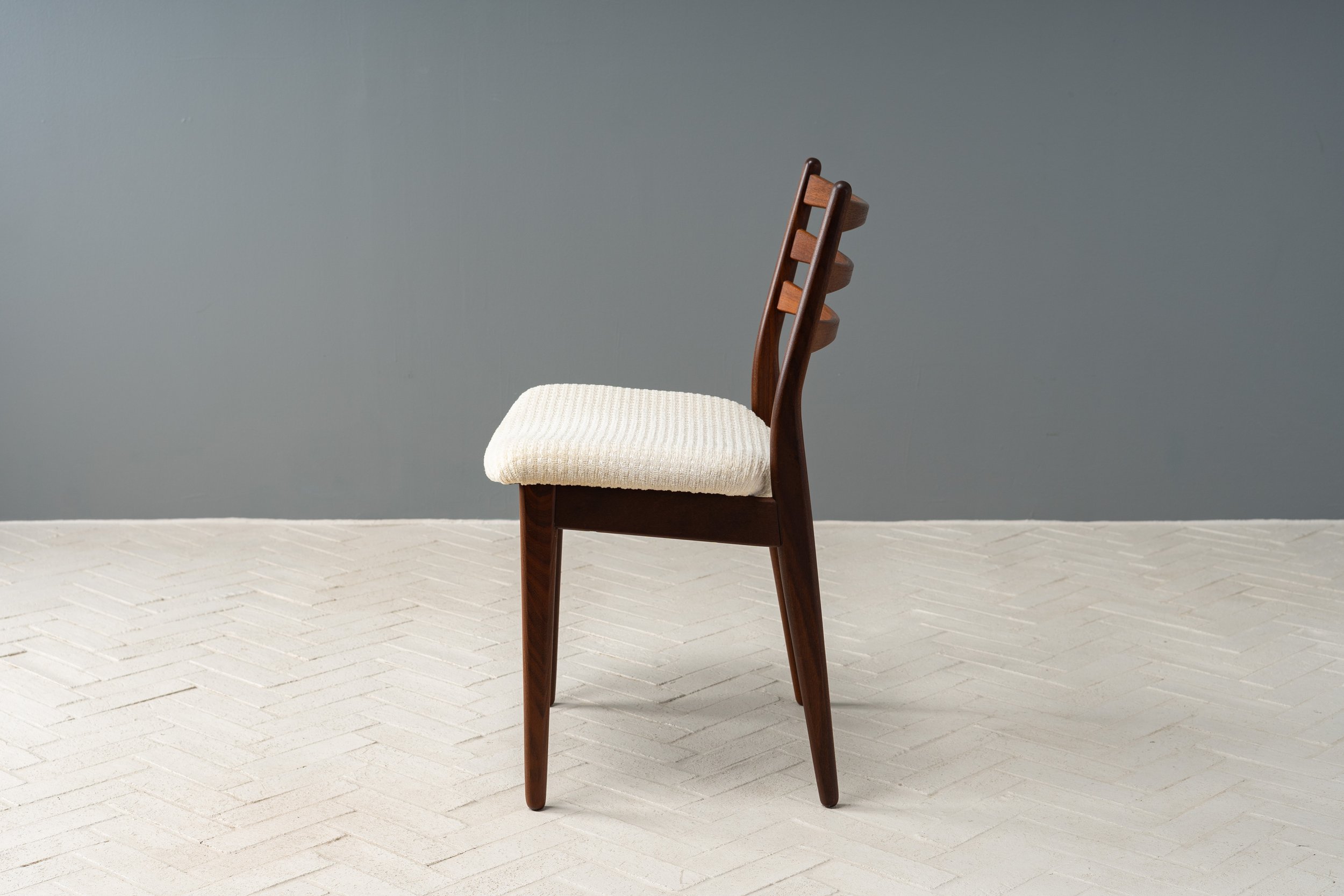 dutch-rosewood-dining-chairs-resideinc-12.jpg