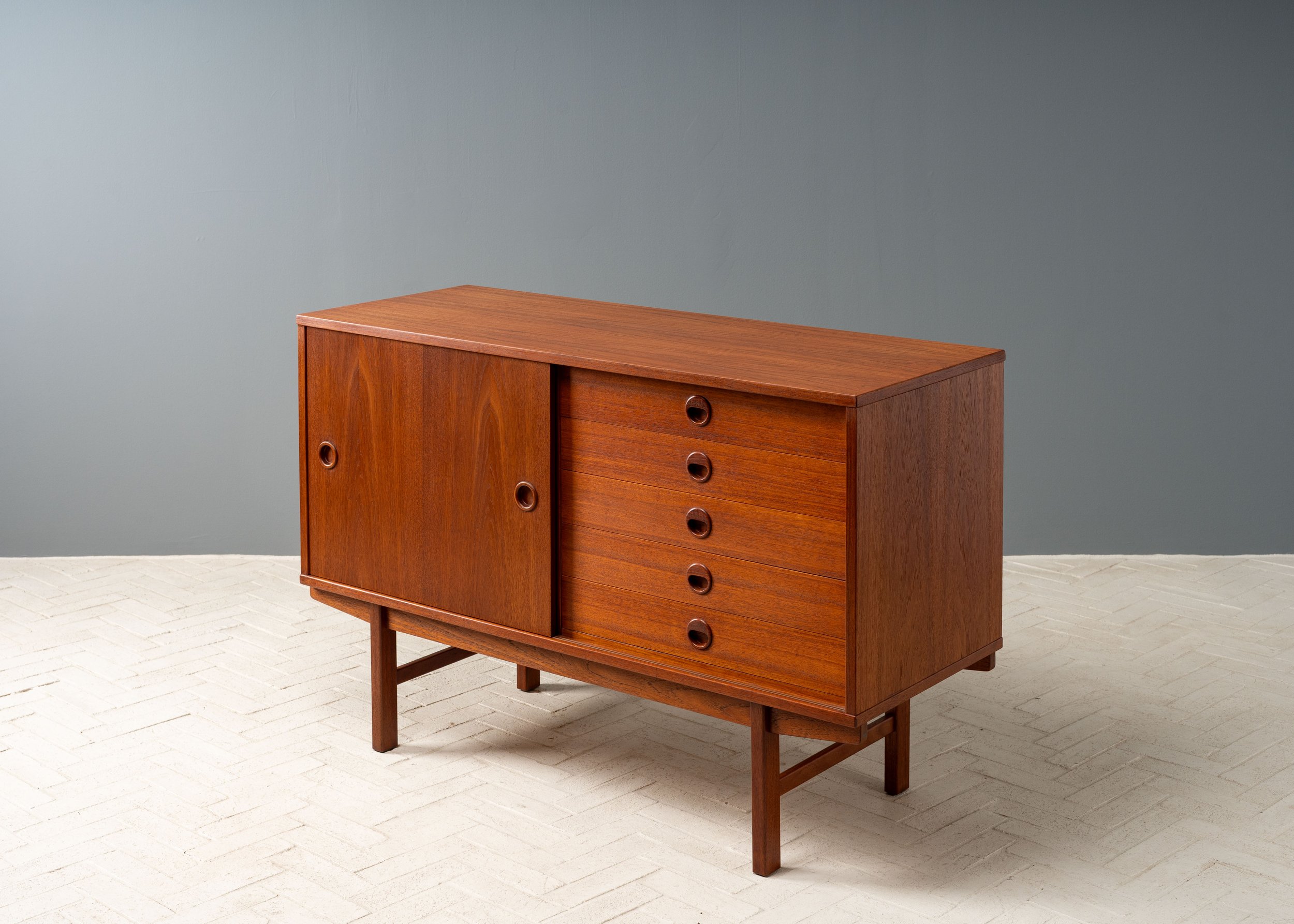 folke-ohlsson-dux-teak-chest-resideinc-2.jpg