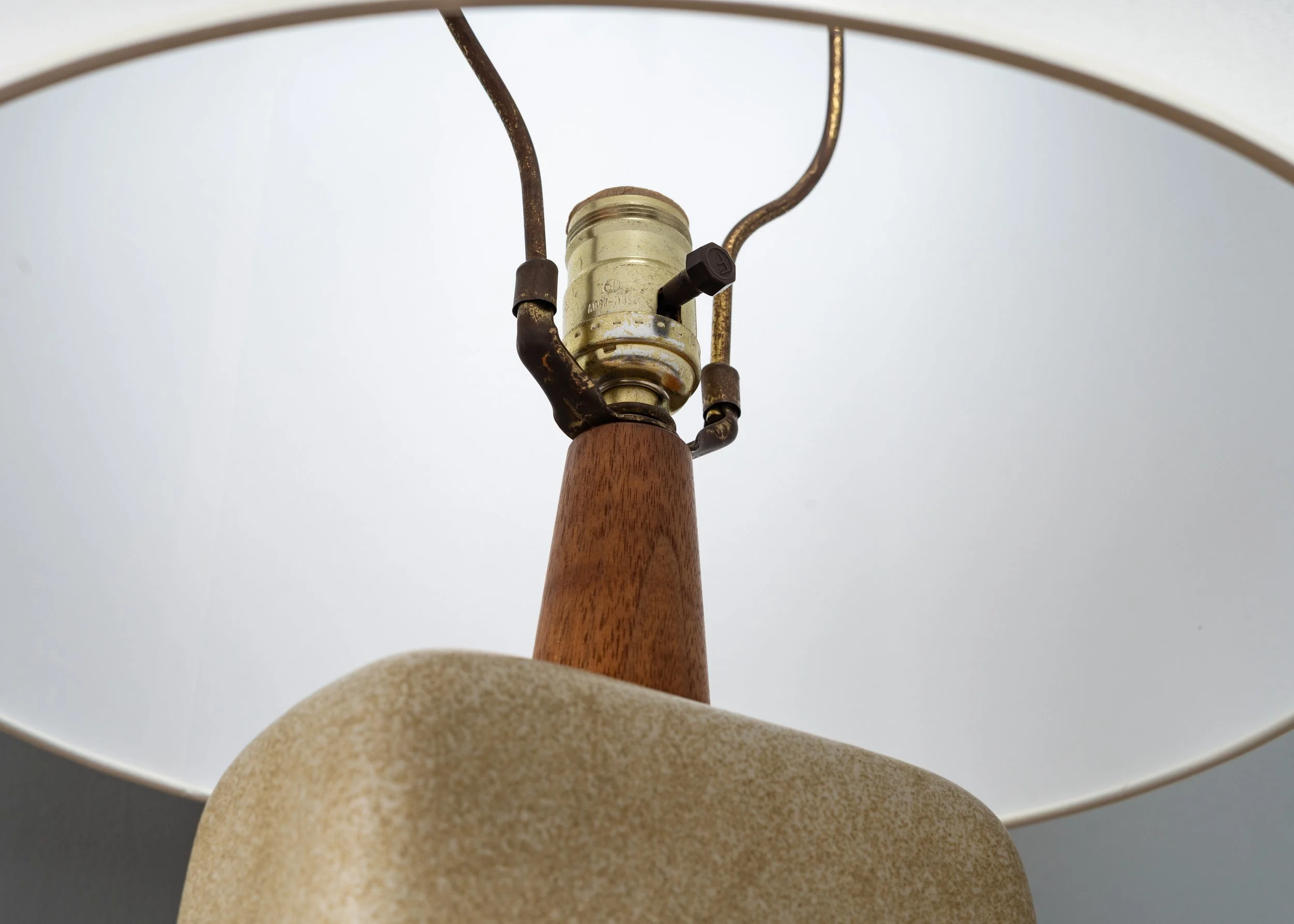 large-jane-gordon-martz-table-lamp-resideinc-5.jpg