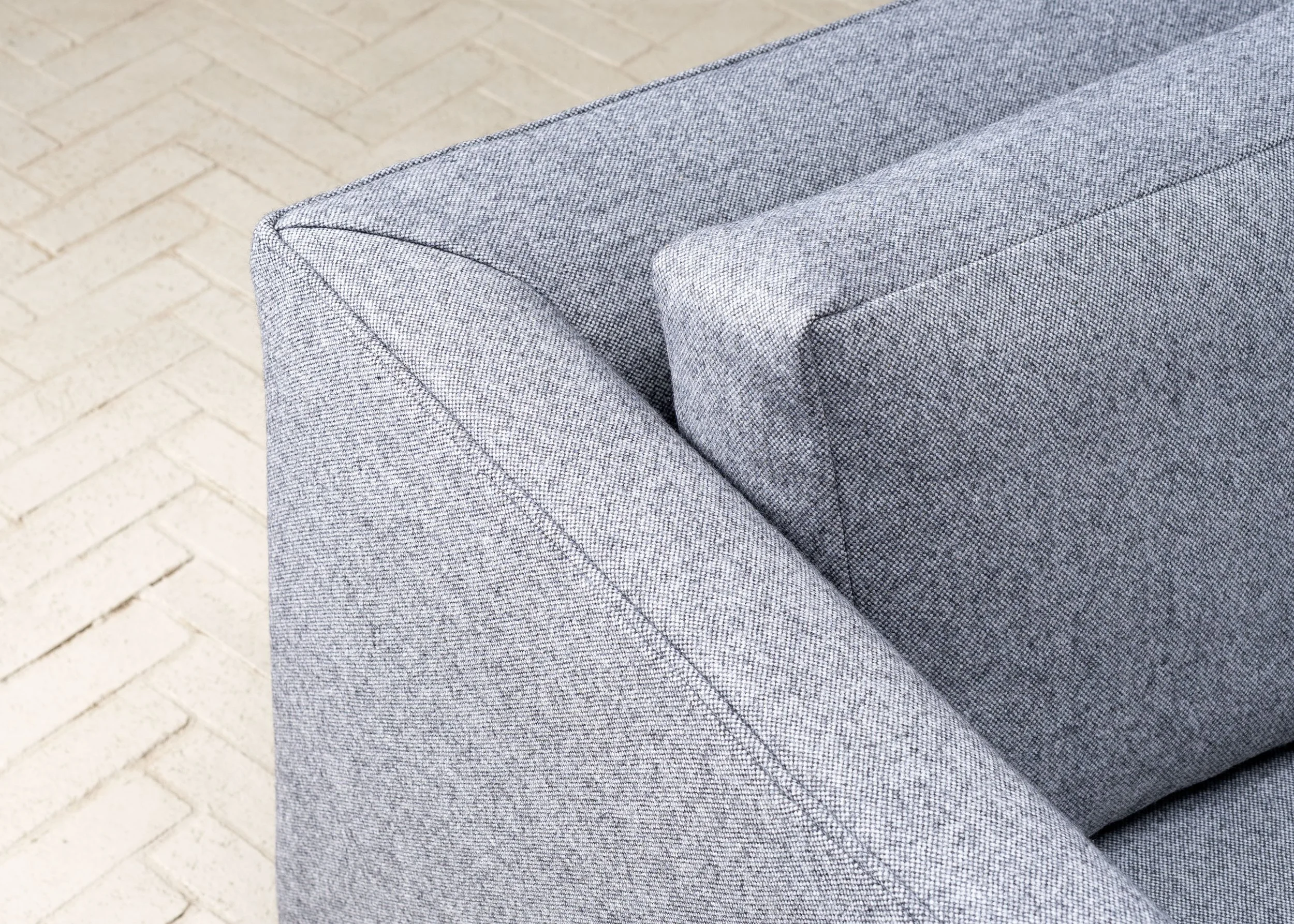 the-architects-collaborative-tuxedo-sofa-resideinc-11.jpg