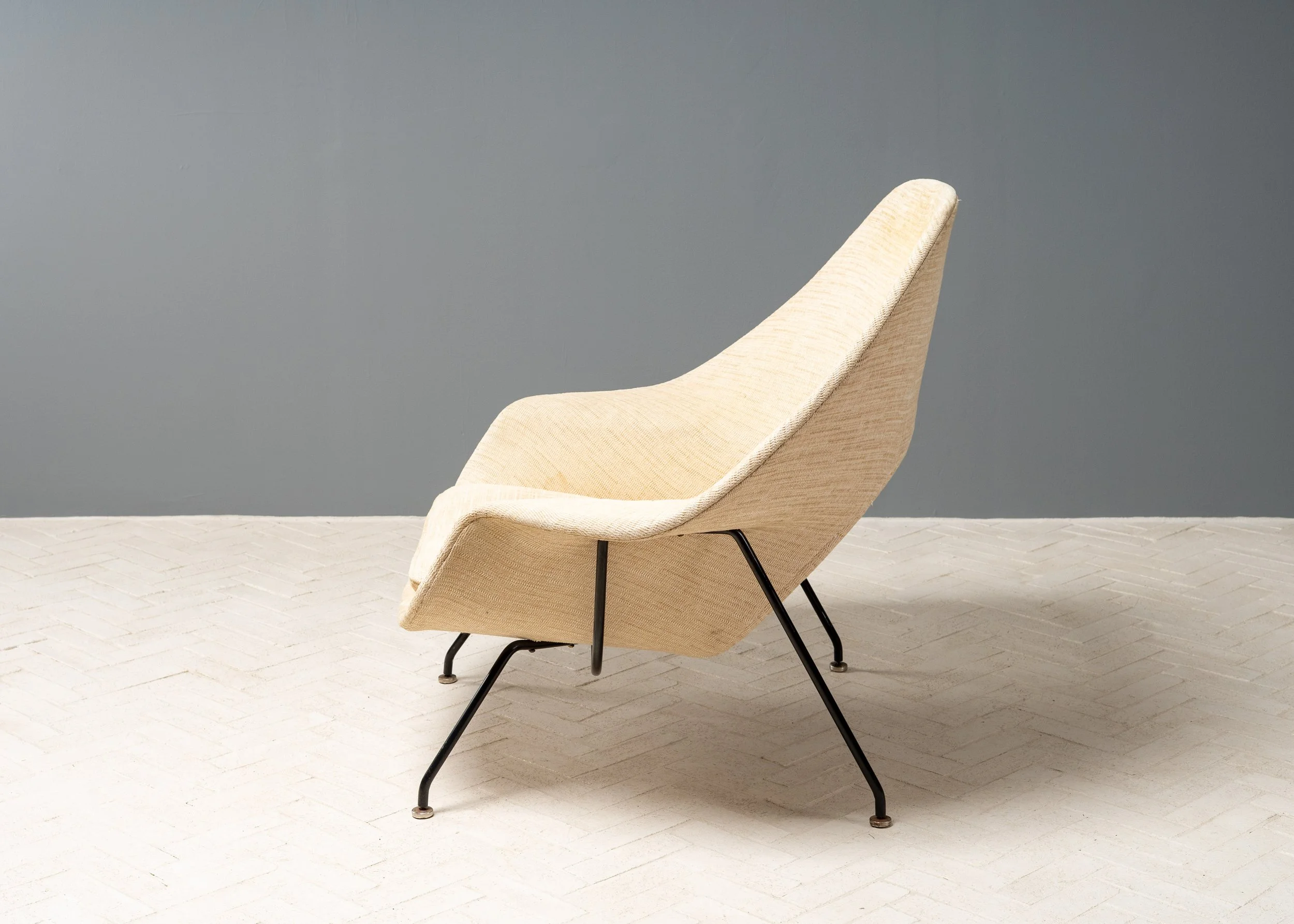 eero-saarinen-knoll-womb-chair-ottoman-workshop-reside-inc-11.jpg