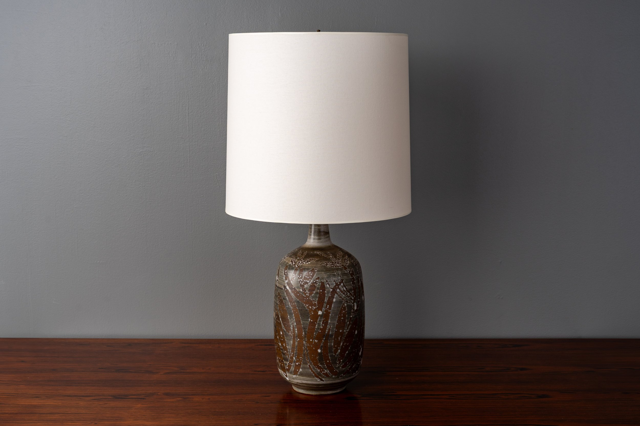 1-lamp-040325-resideinc-4.jpg