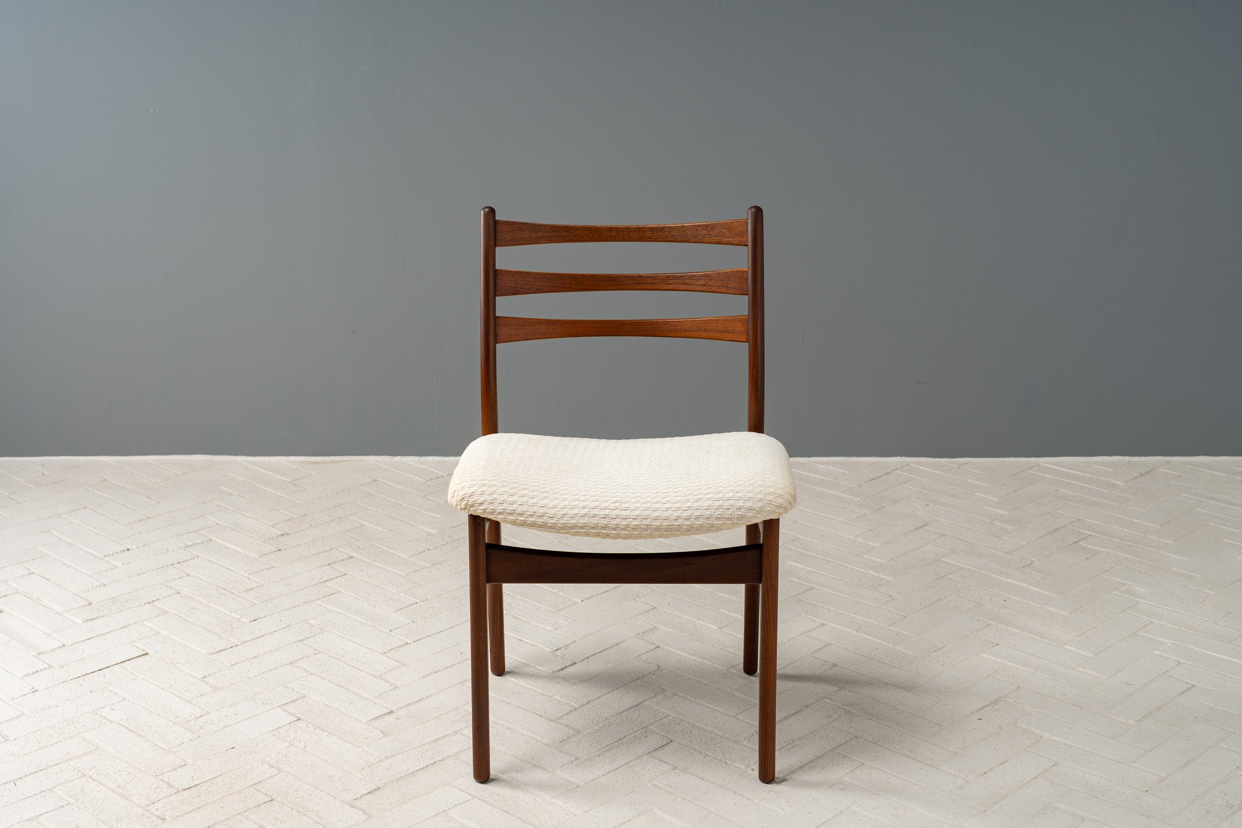 dutch-rosewood-dining-chairs-resideinc-9.jpg