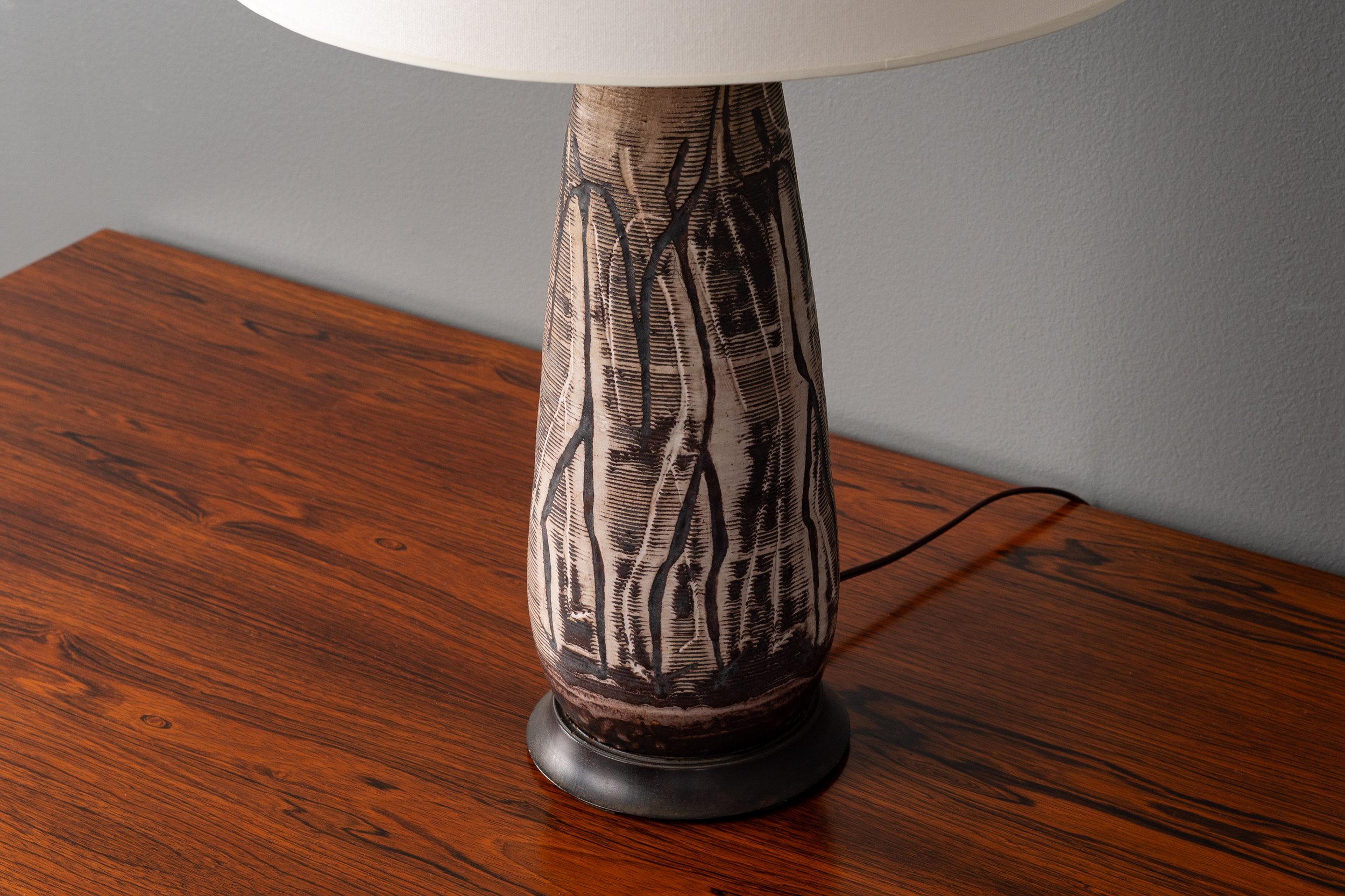 3-lamp-040325-resideinc-5.jpg