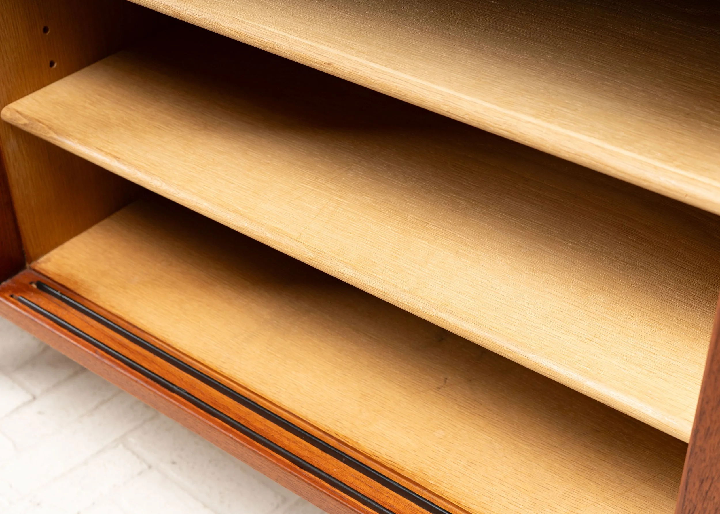 hans-j-wegner-teak-sideboard-resideinc-10.jpg