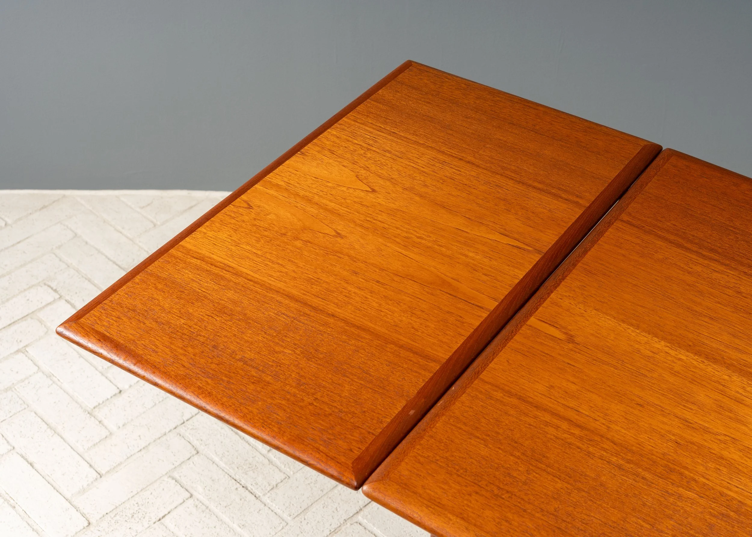 aksel-boll-jensen-expandable-teak-desk-resideinc-13.jpg