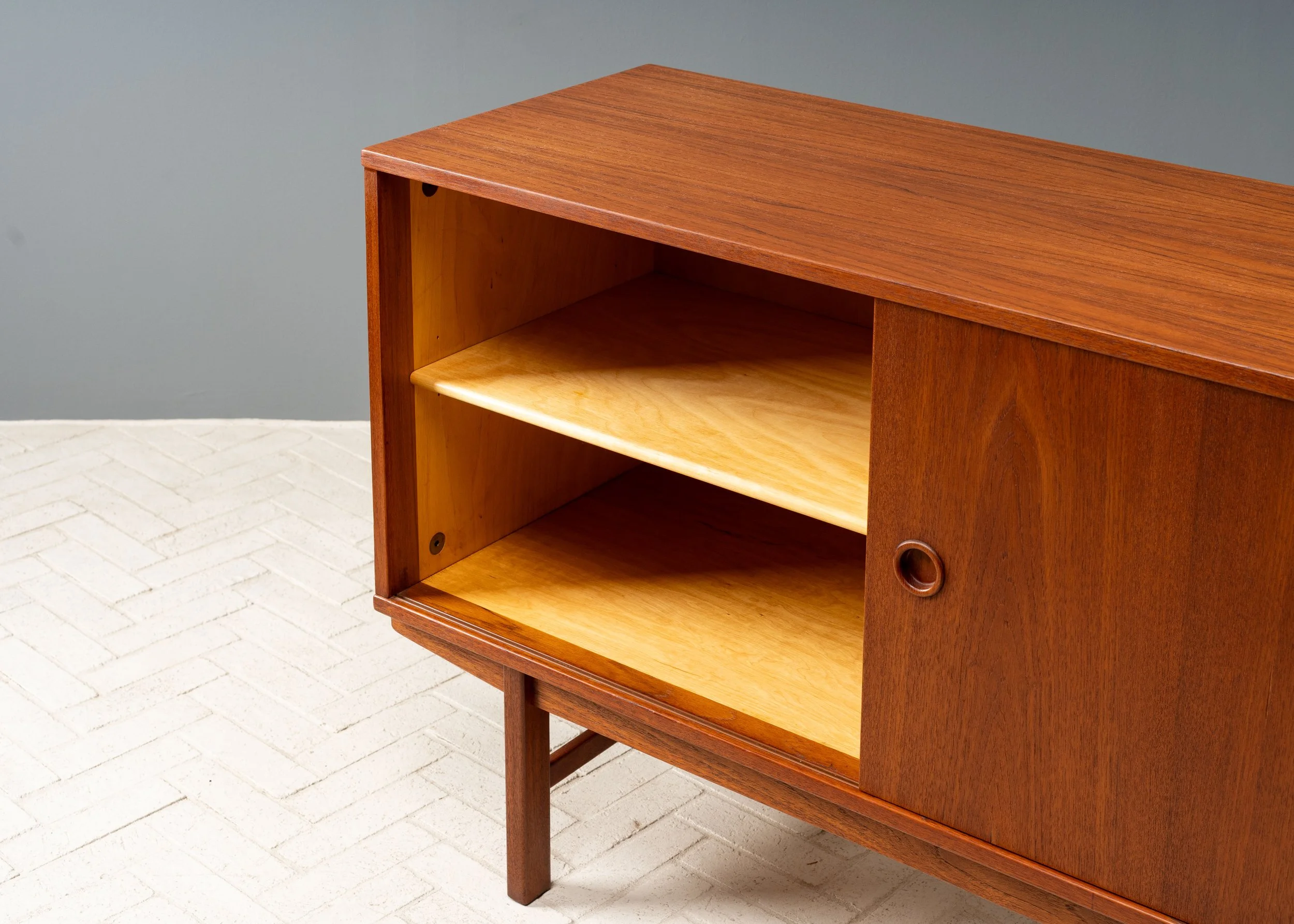 folke-ohlsson-dux-teak-chest-resideinc-4.jpg