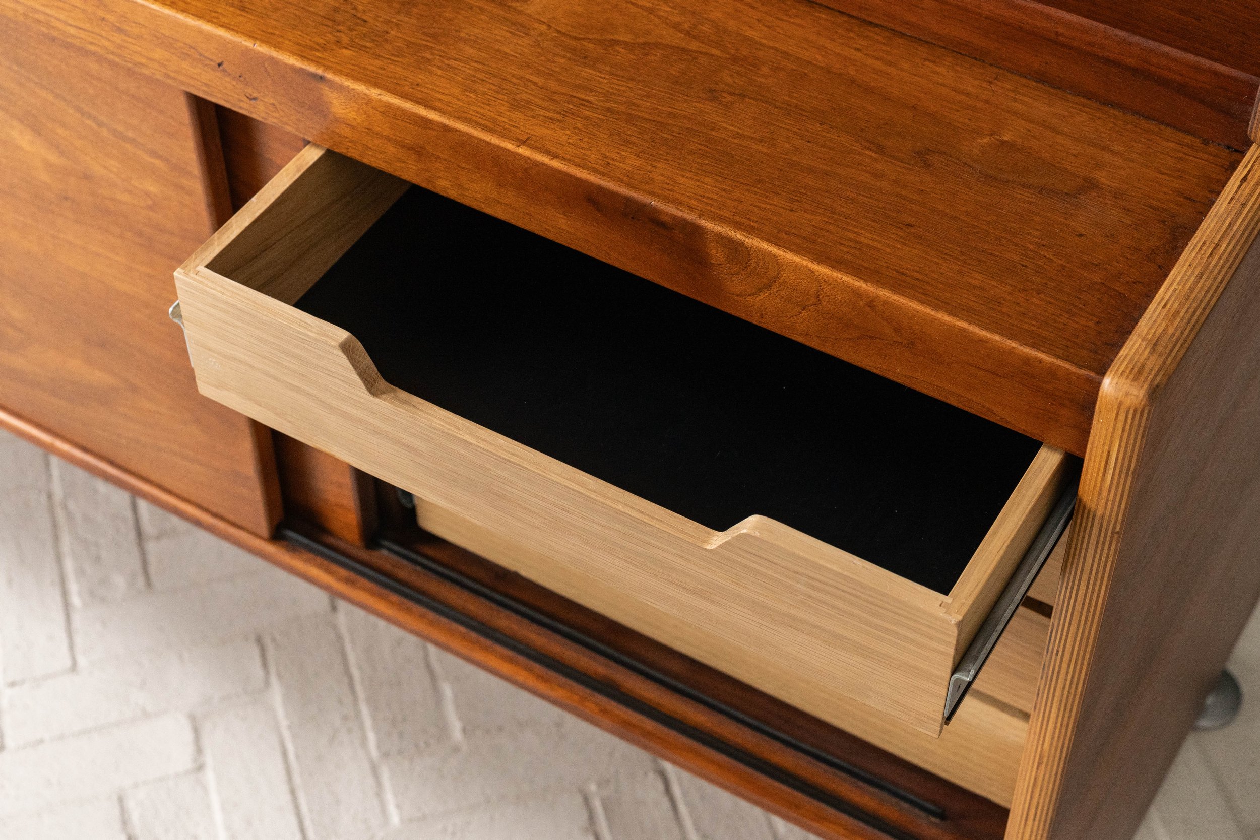 jens-risom-sideboard-resideinc-10.jpg