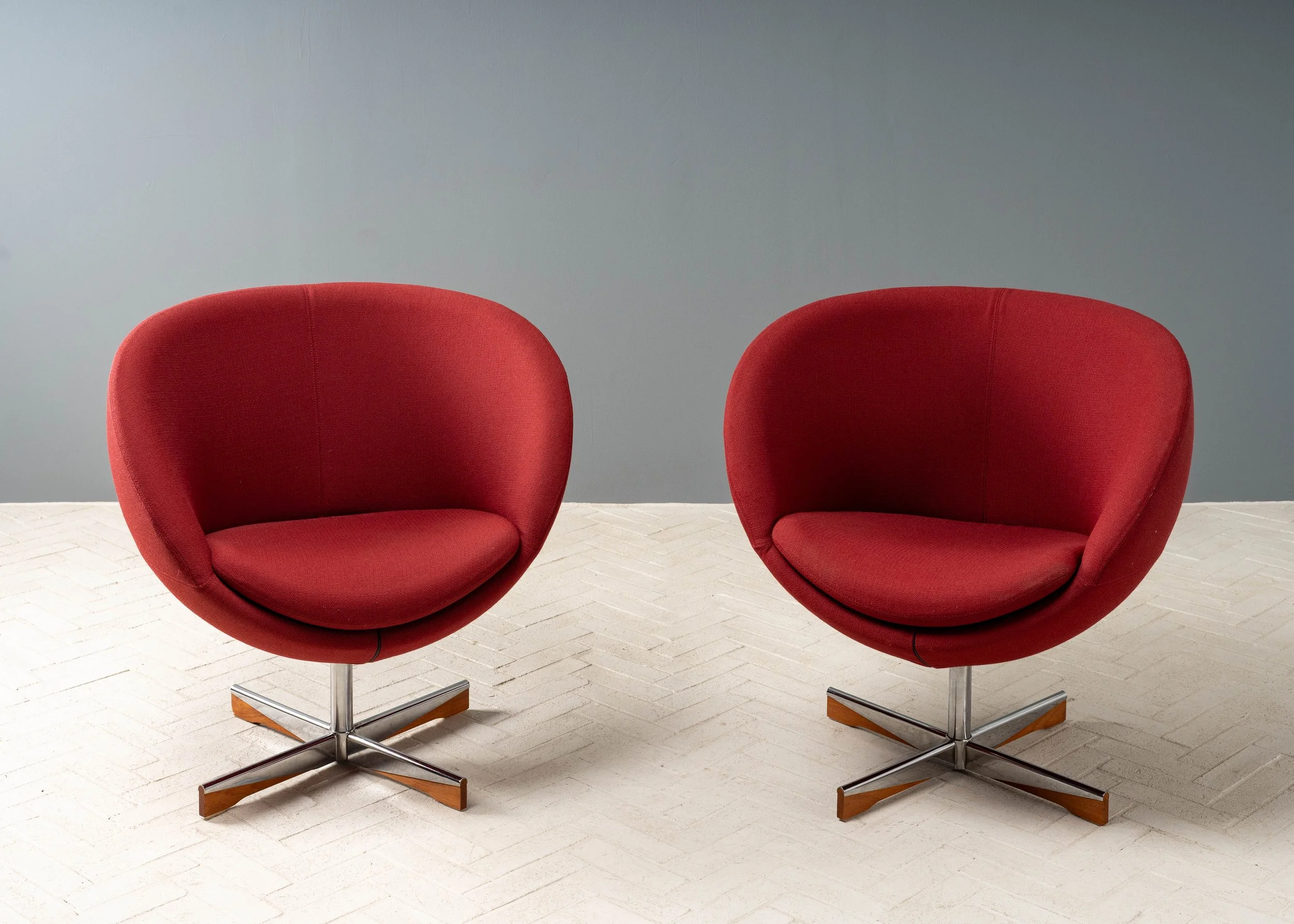 pair-of-sven-ivar-dysthe-swivel-chairs-resideinc-1.jpg
